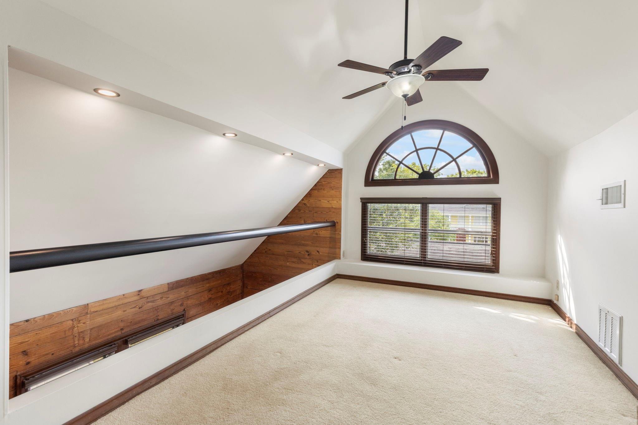 505 Harvard Street Property Photo 42