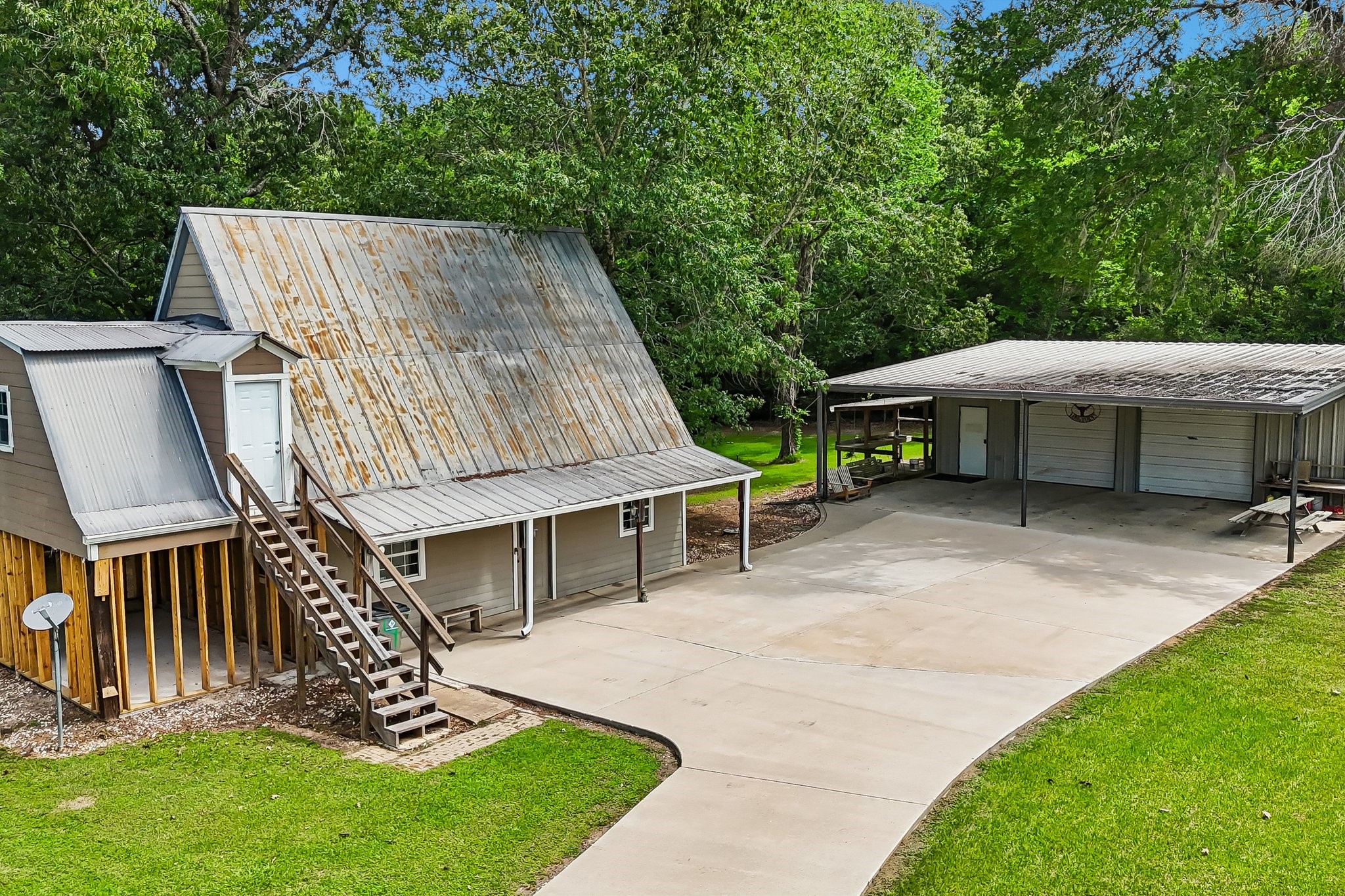 164 N Frank Road Property Photo