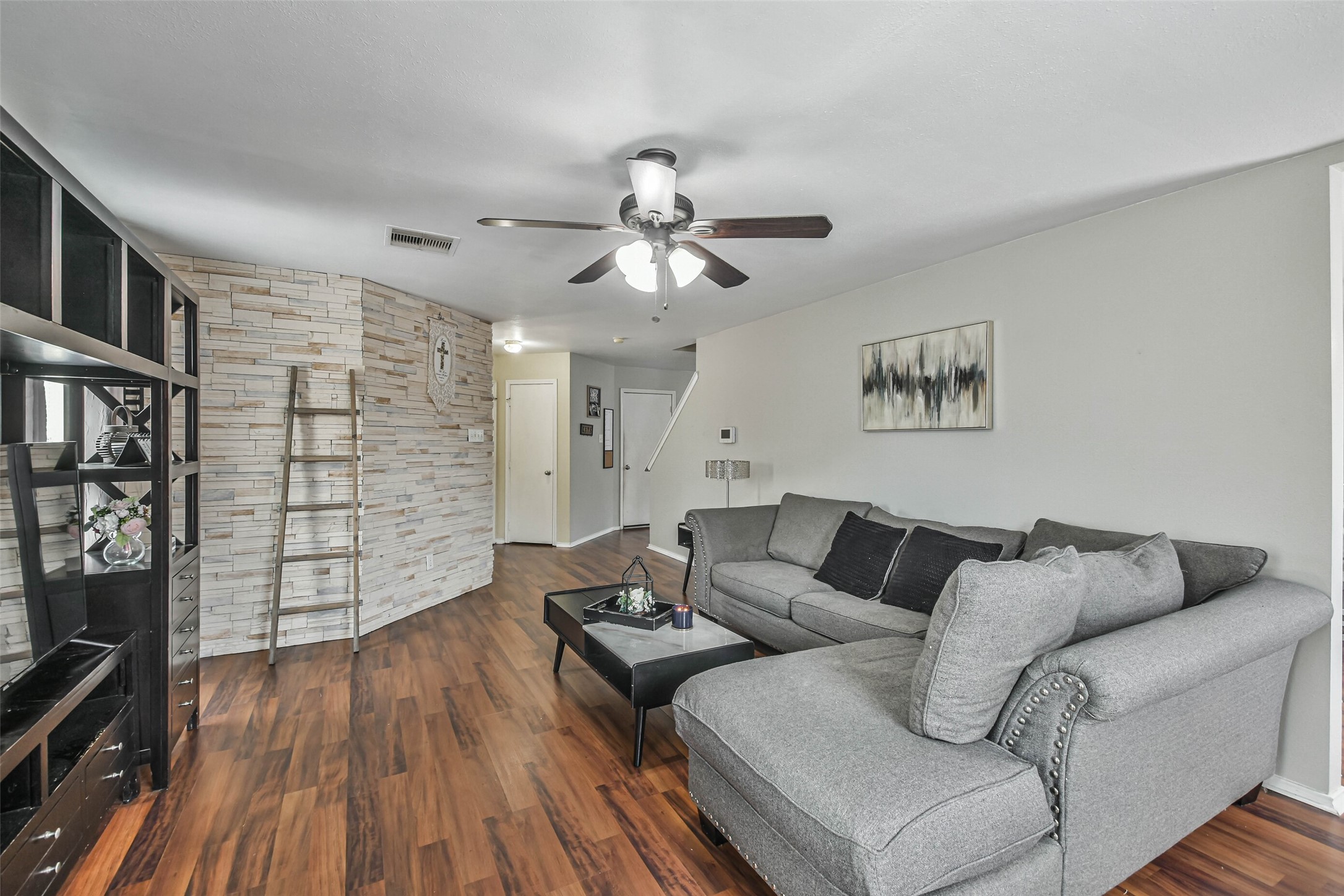 11735 Pebble Sands Drive Property Photo 3