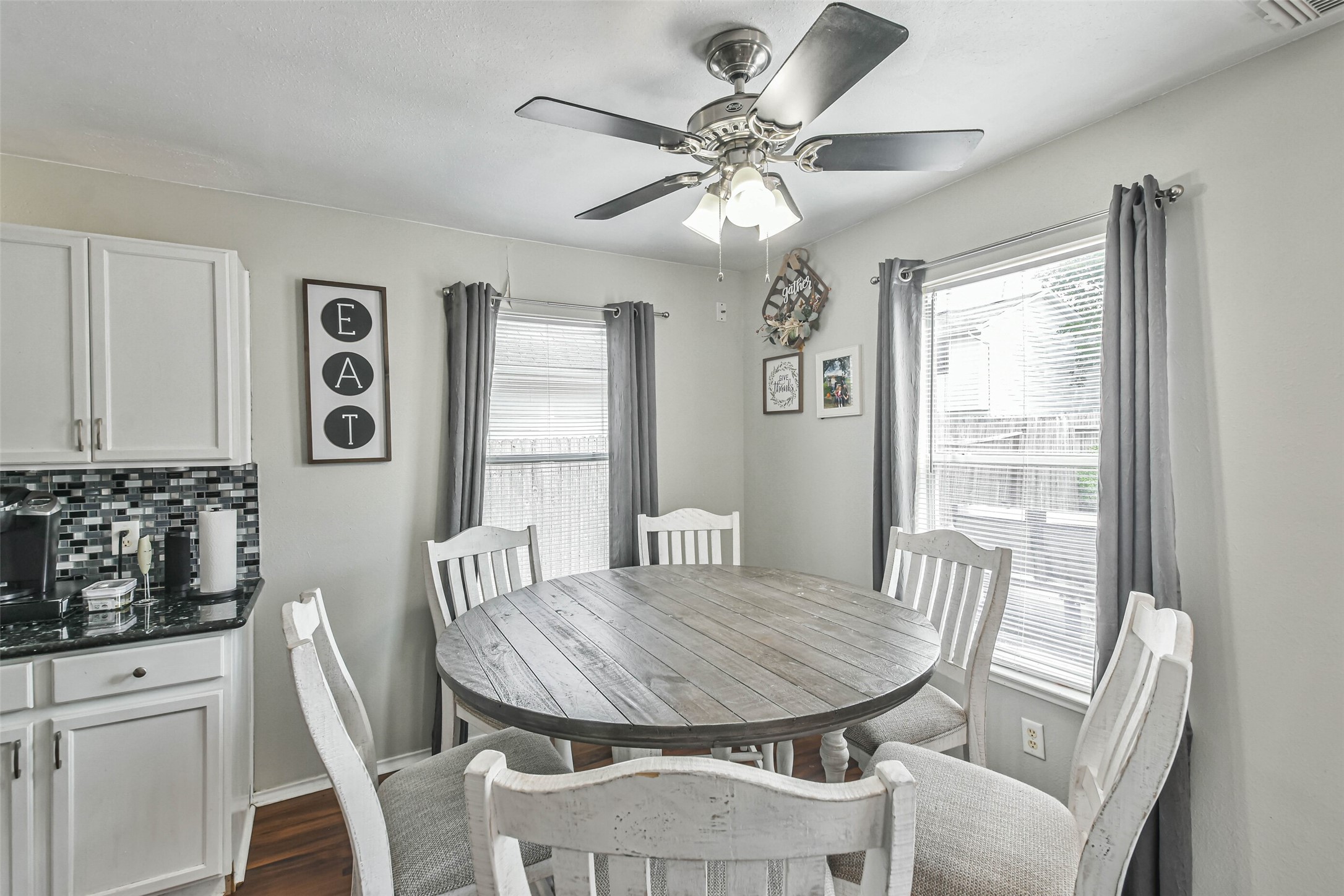 11735 Pebble Sands Drive Property Photo 6