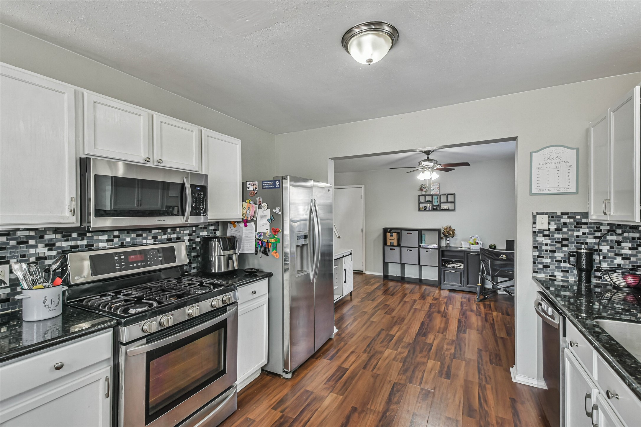 11735 Pebble Sands Drive Property Photo 8