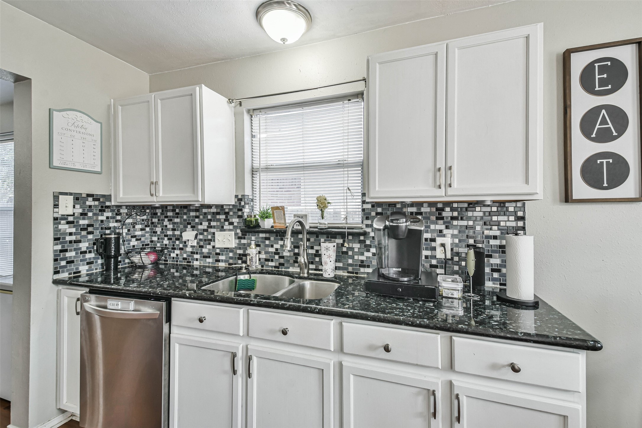 11735 Pebble Sands Drive Property Photo 12