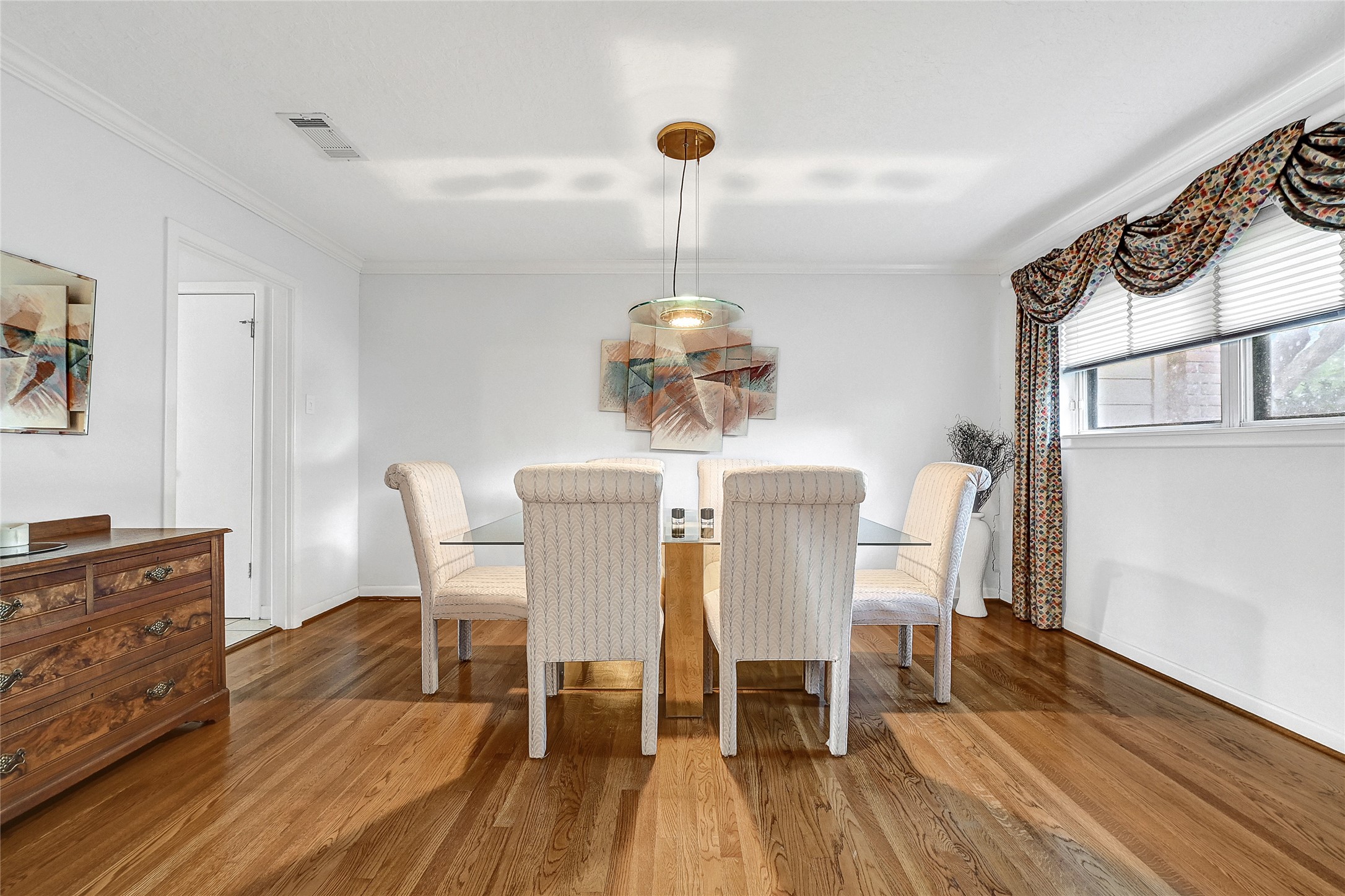 4831 Knickerbocker Street Property Photo 2