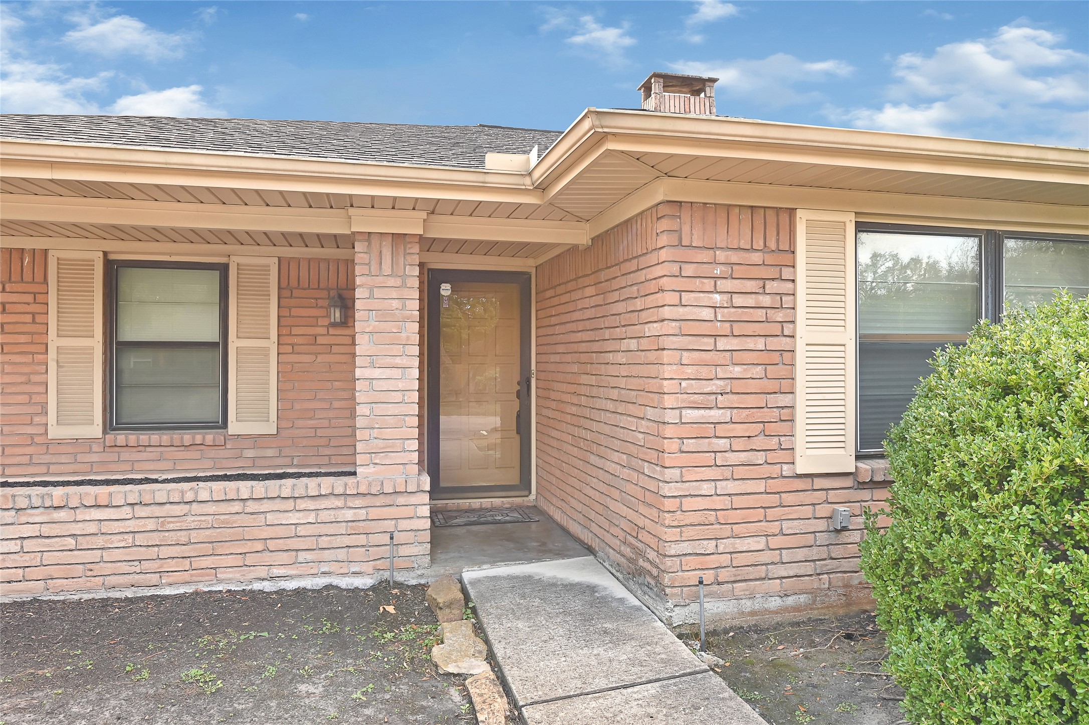4831 Knickerbocker Street Property Photo 6