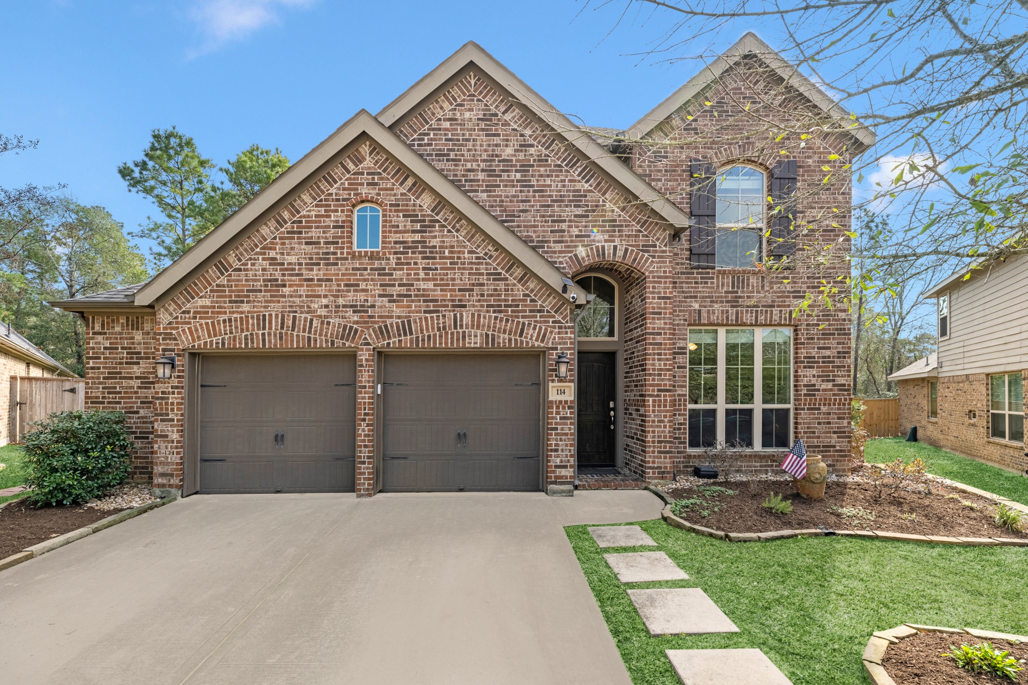 114 Red Eagle Court Property Photo 2