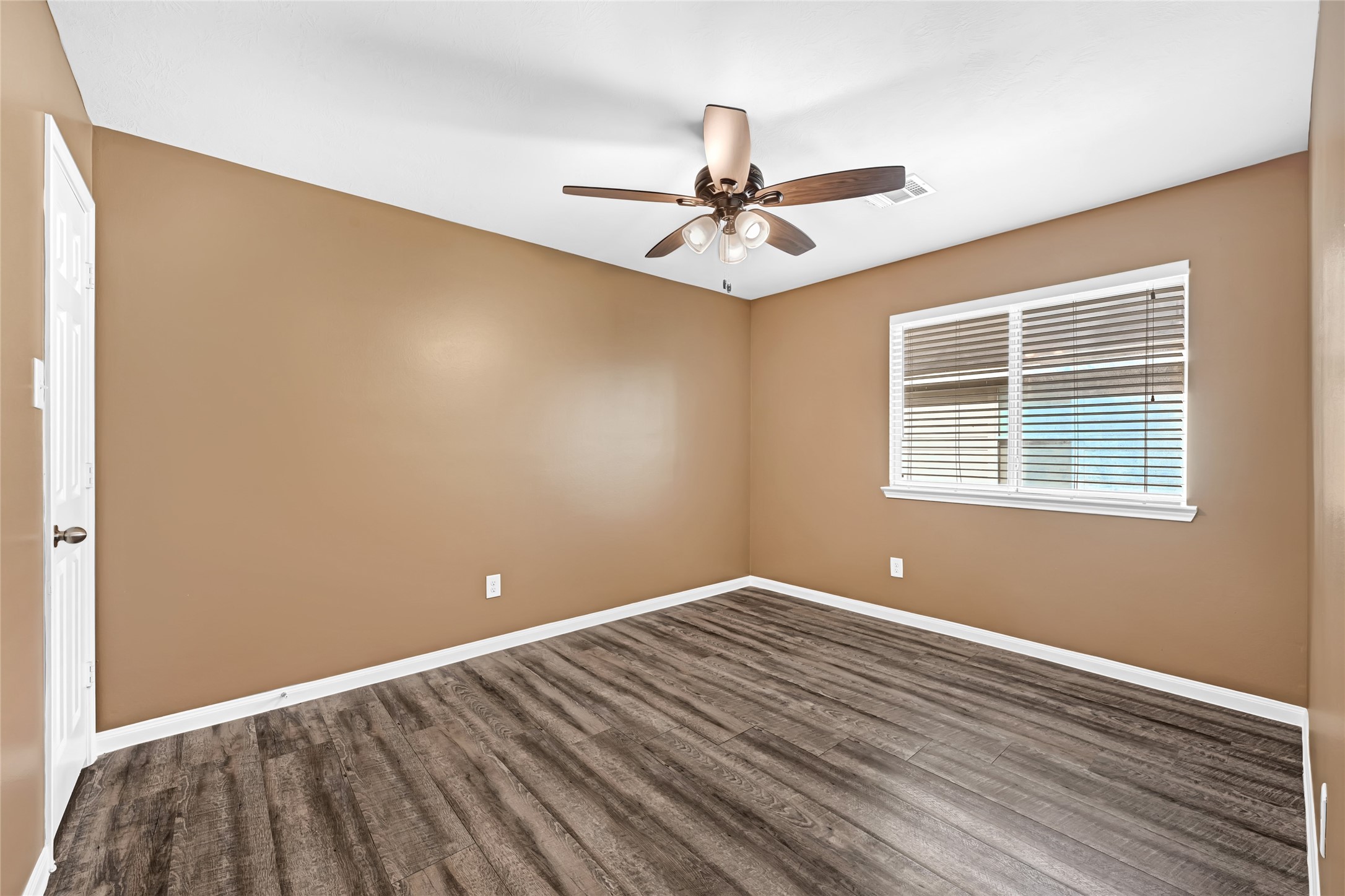 13218 Ambrosa Drive Property Photo 15