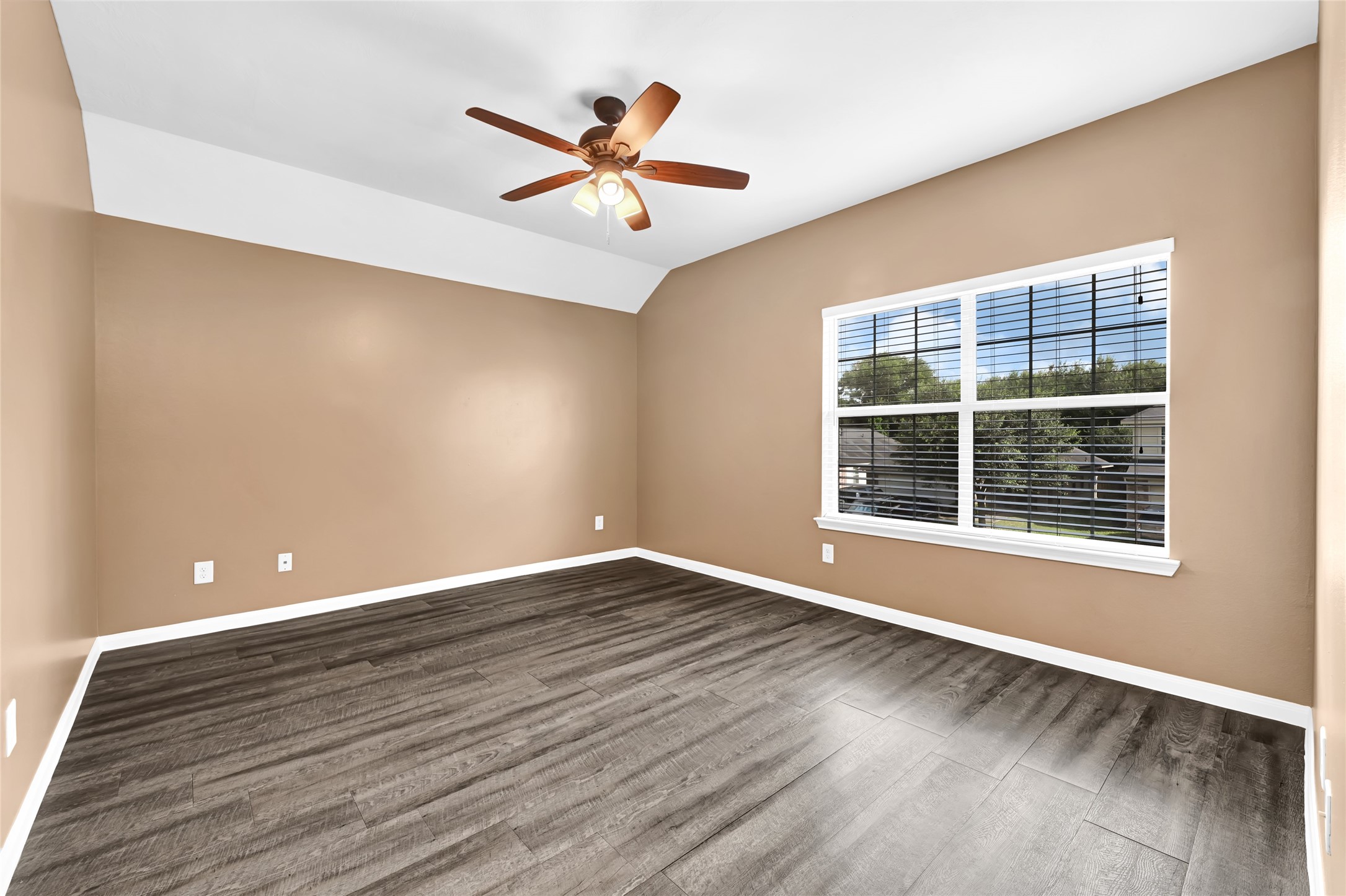 13218 Ambrosa Drive Property Photo 19