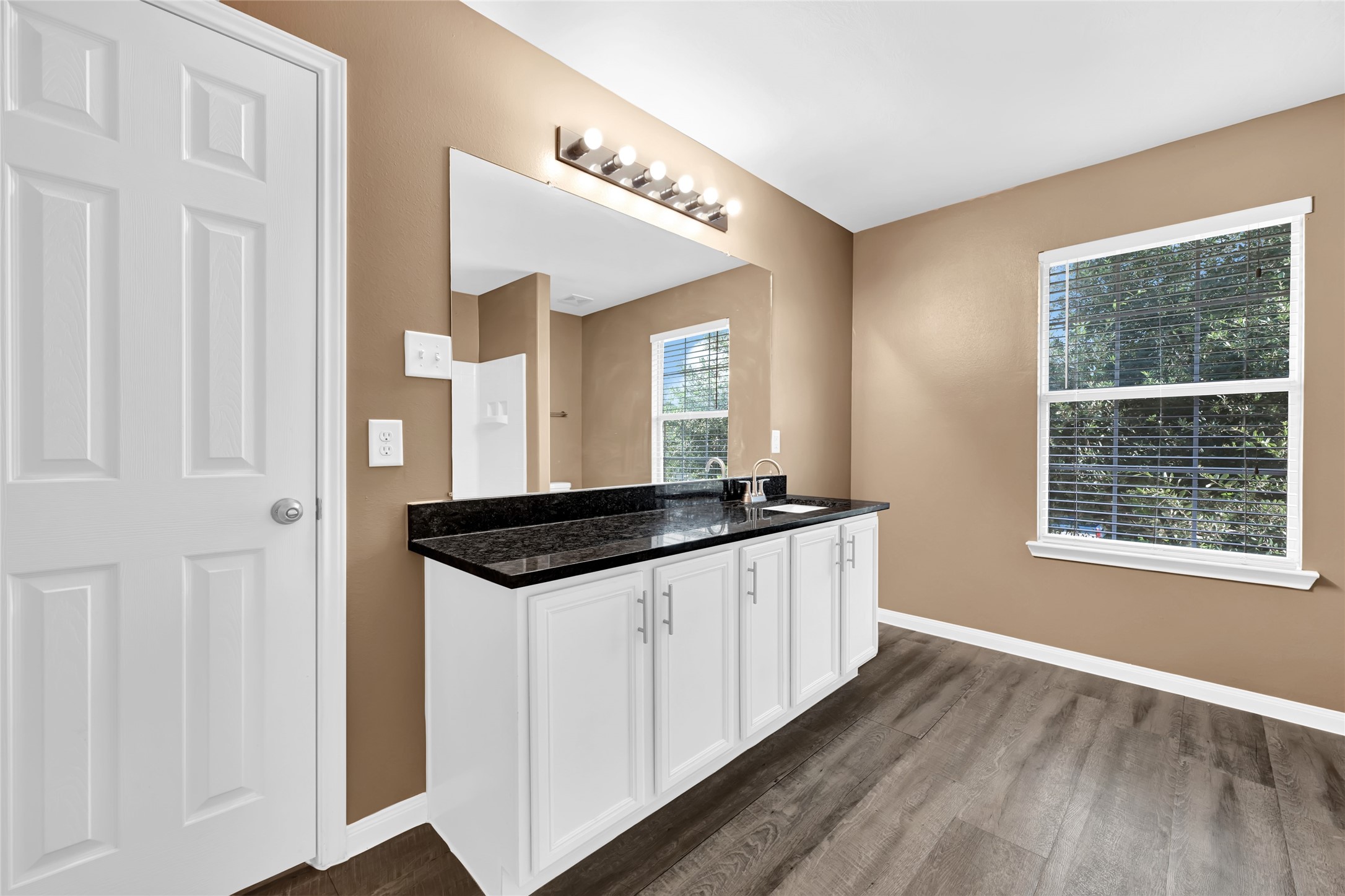 13218 Ambrosa Drive Property Photo 22