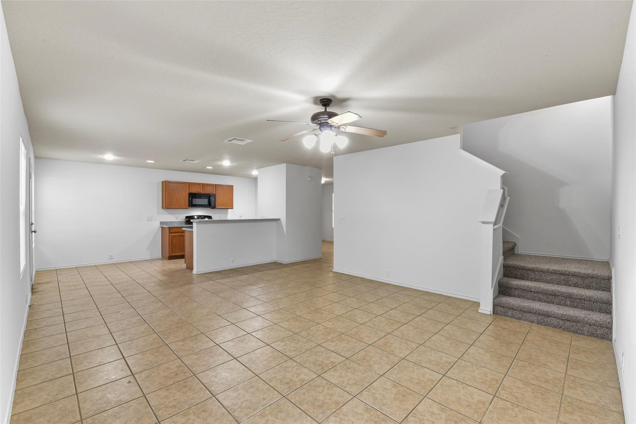 822 Grand Plains Drive Property Photo 6