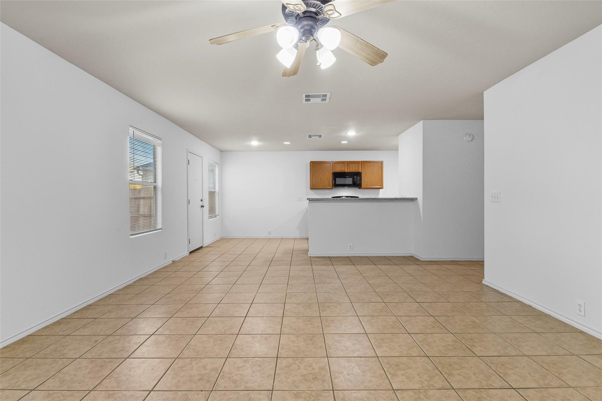 822 Grand Plains Drive Property Photo 7
