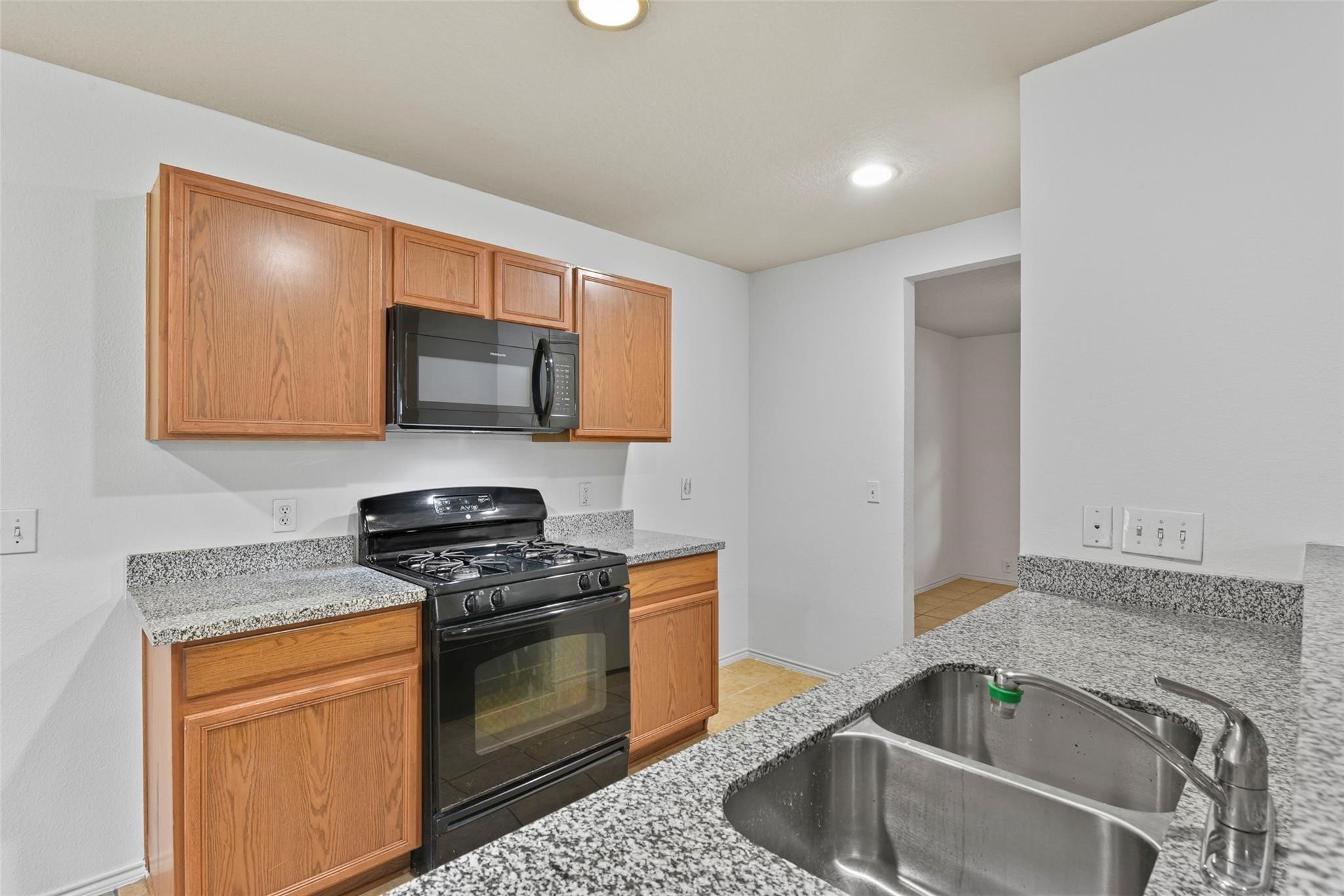 822 Grand Plains Drive Property Photo 10