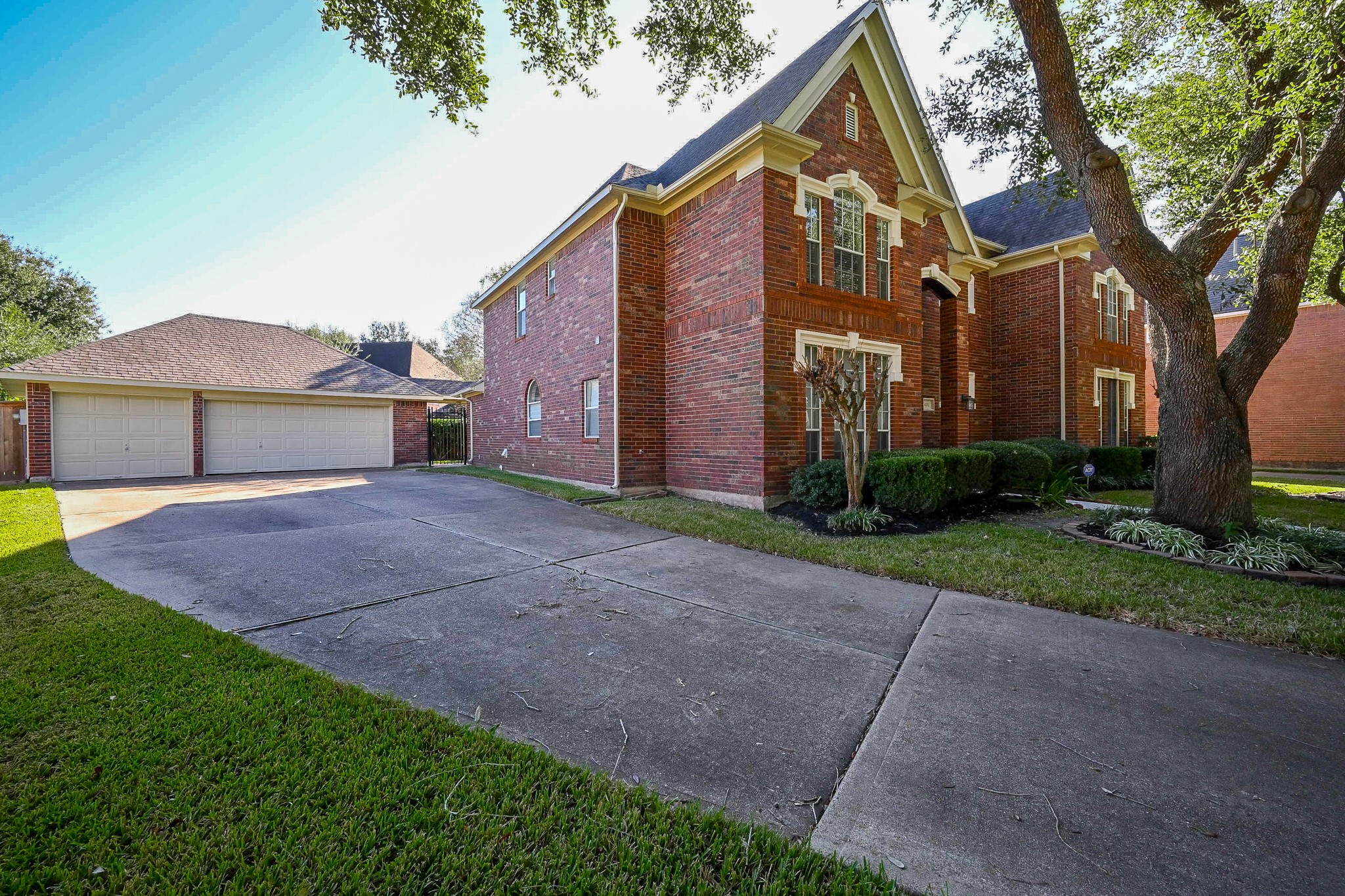 4710 April Meadow Way Property Photo 3