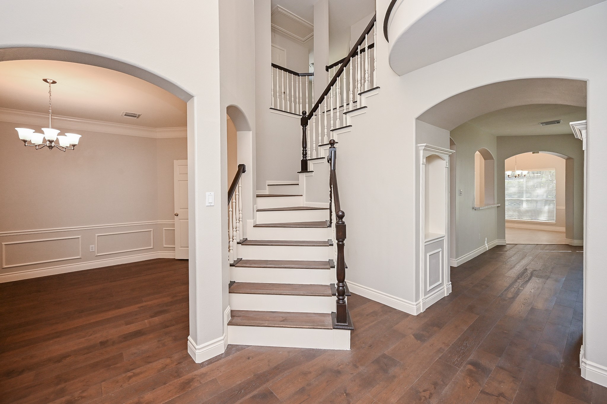 4710 April Meadow Way Property Photo 4