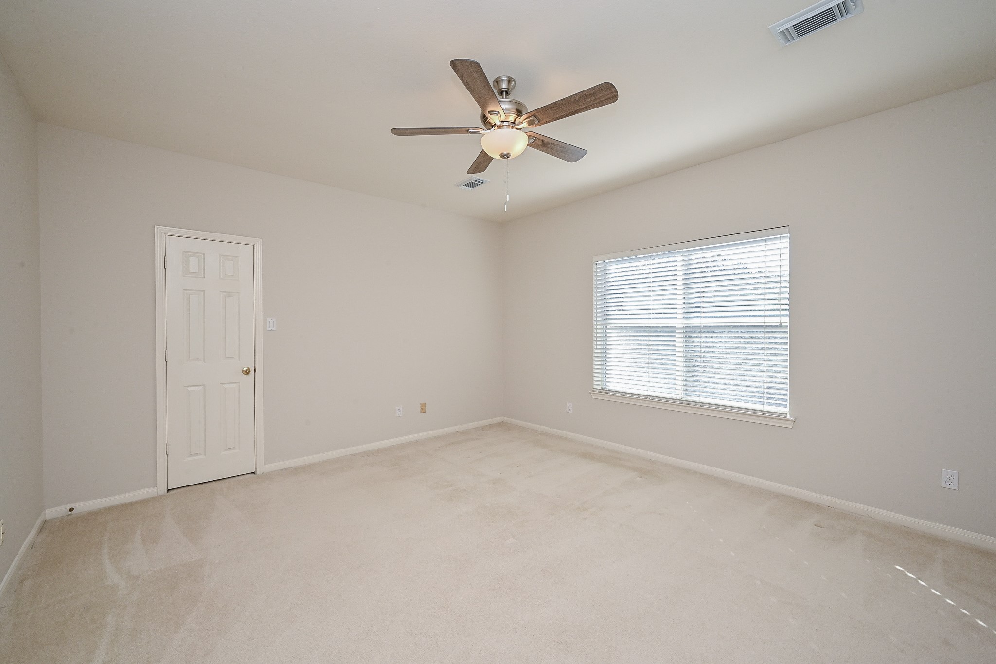 4710 April Meadow Way Property Photo 31