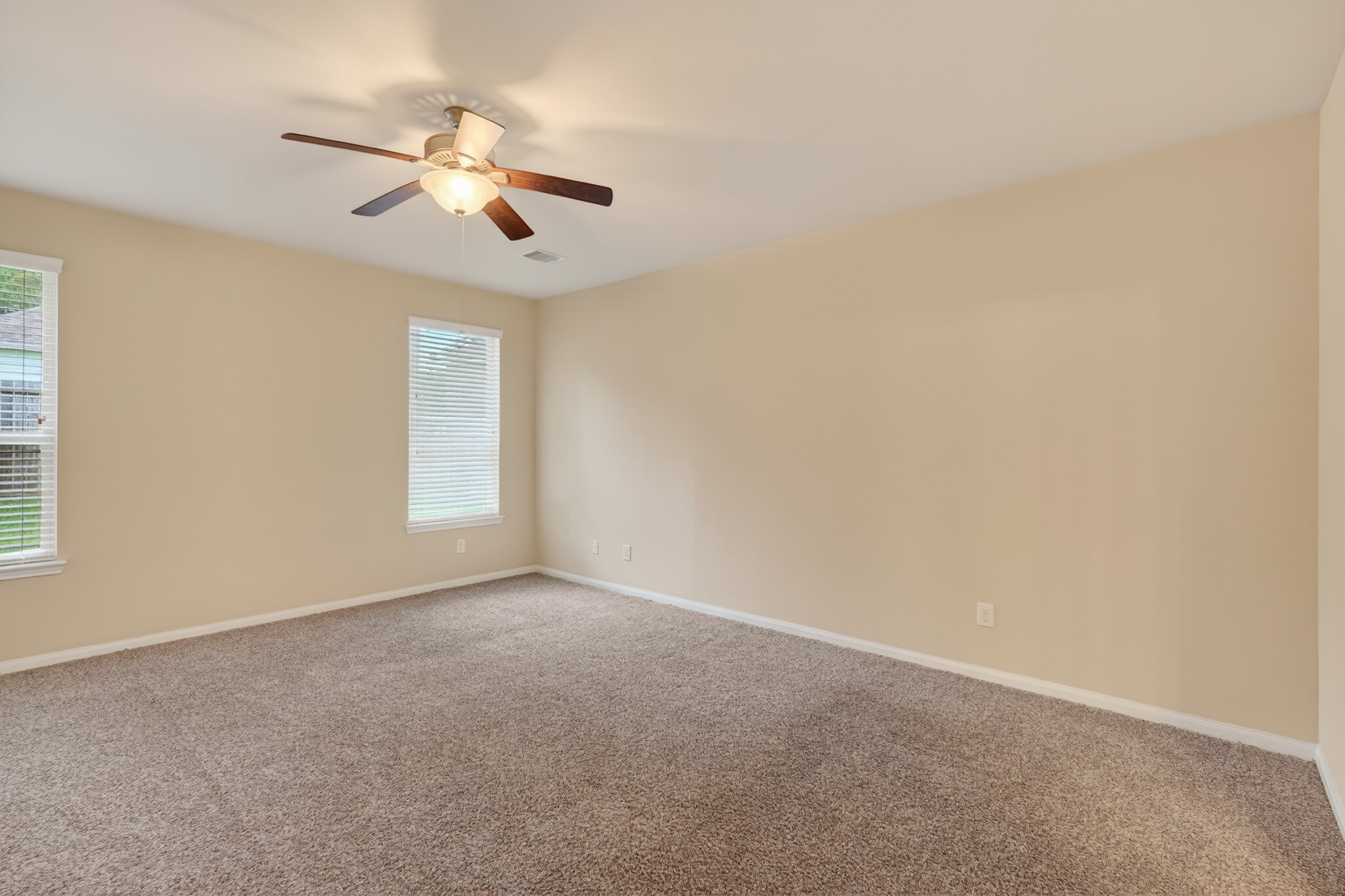 13302 Hidden Valley Drive Property Photo 23