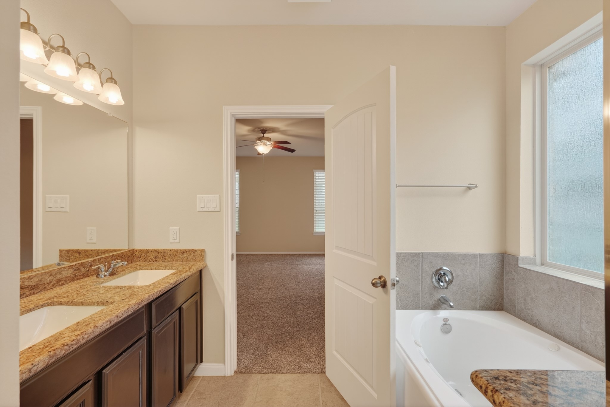 13302 Hidden Valley Drive Property Photo 27