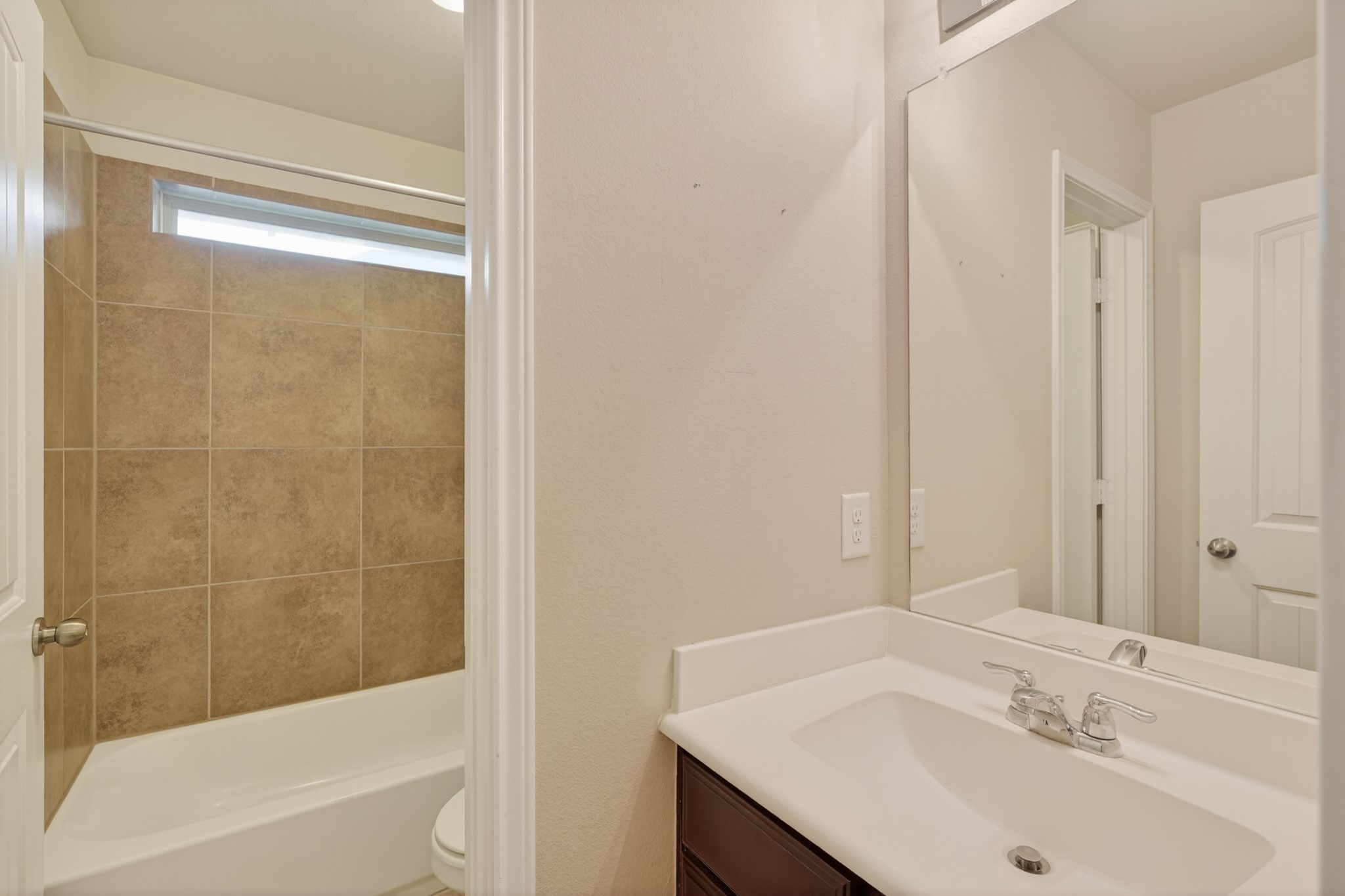 13302 Hidden Valley Drive Property Photo 38