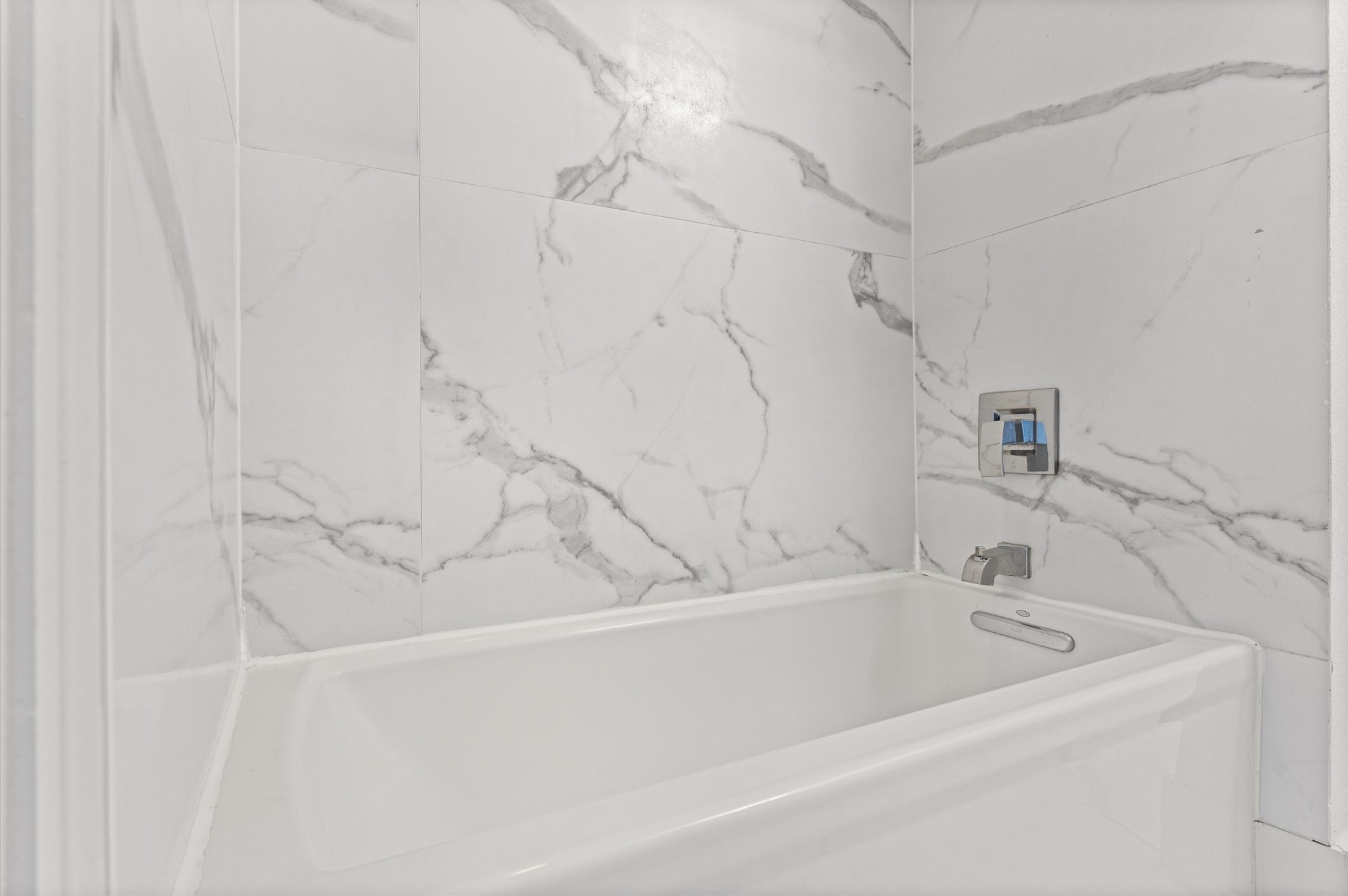 1508 Blodgett Street 408 Property Photo 14