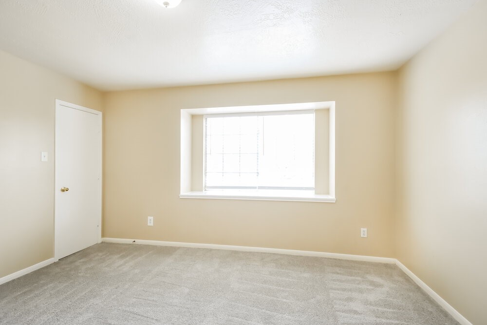 19839 Arrowsmith Drive Property Photo 14
