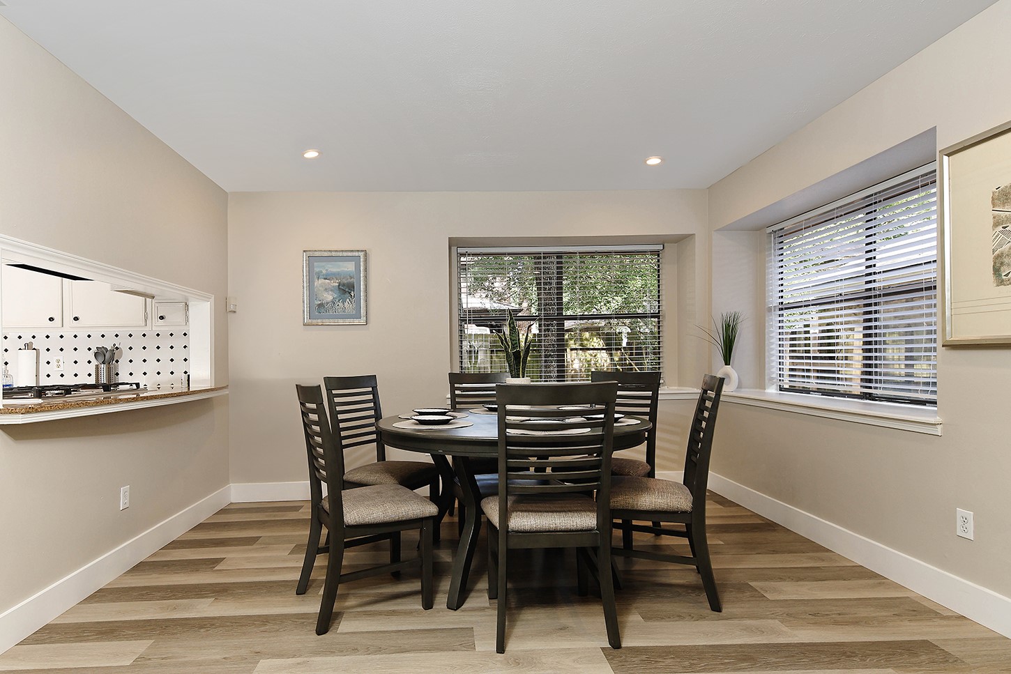 103 N Deerfoot Circle Property Photo 10