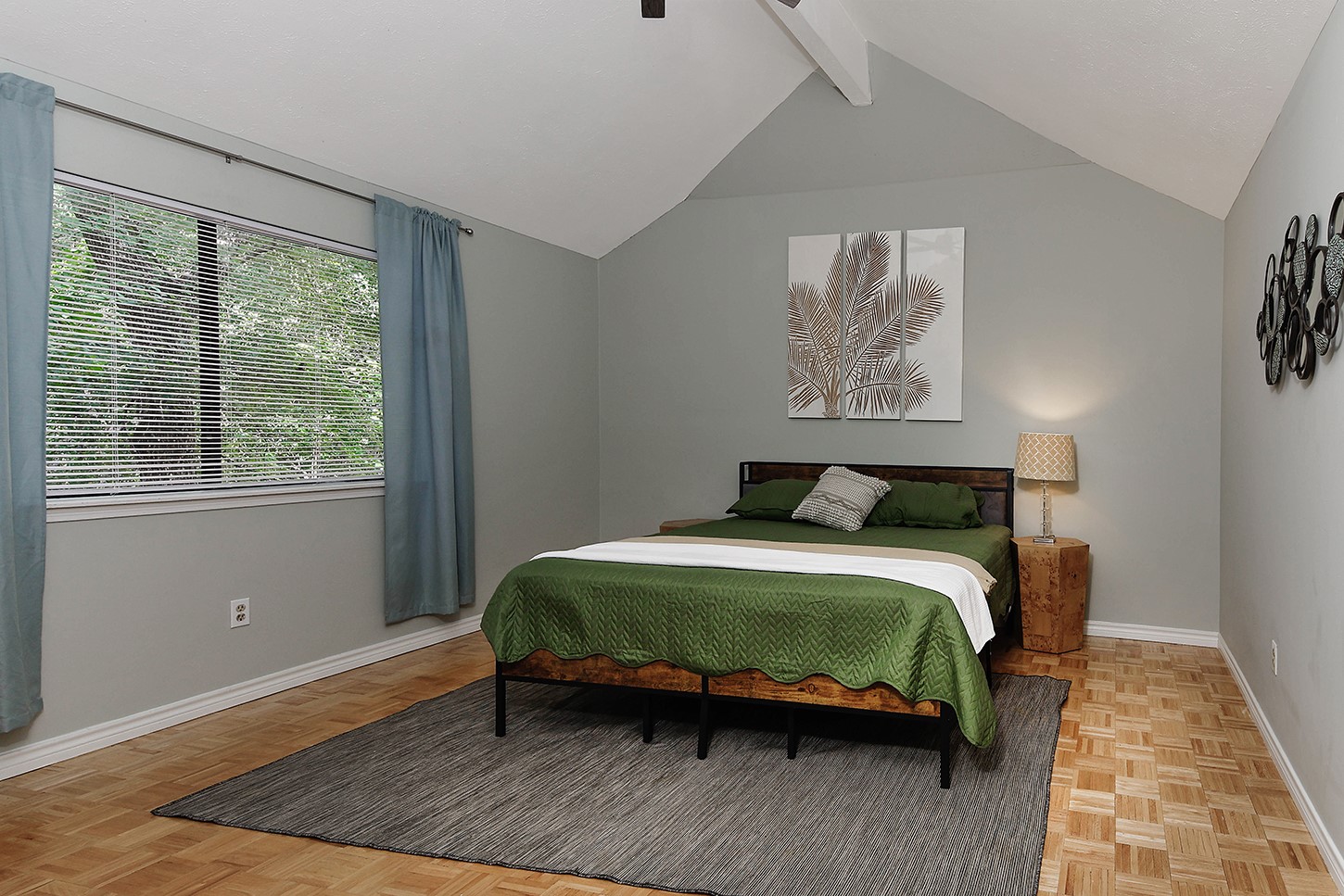 103 N Deerfoot Circle Property Photo 14