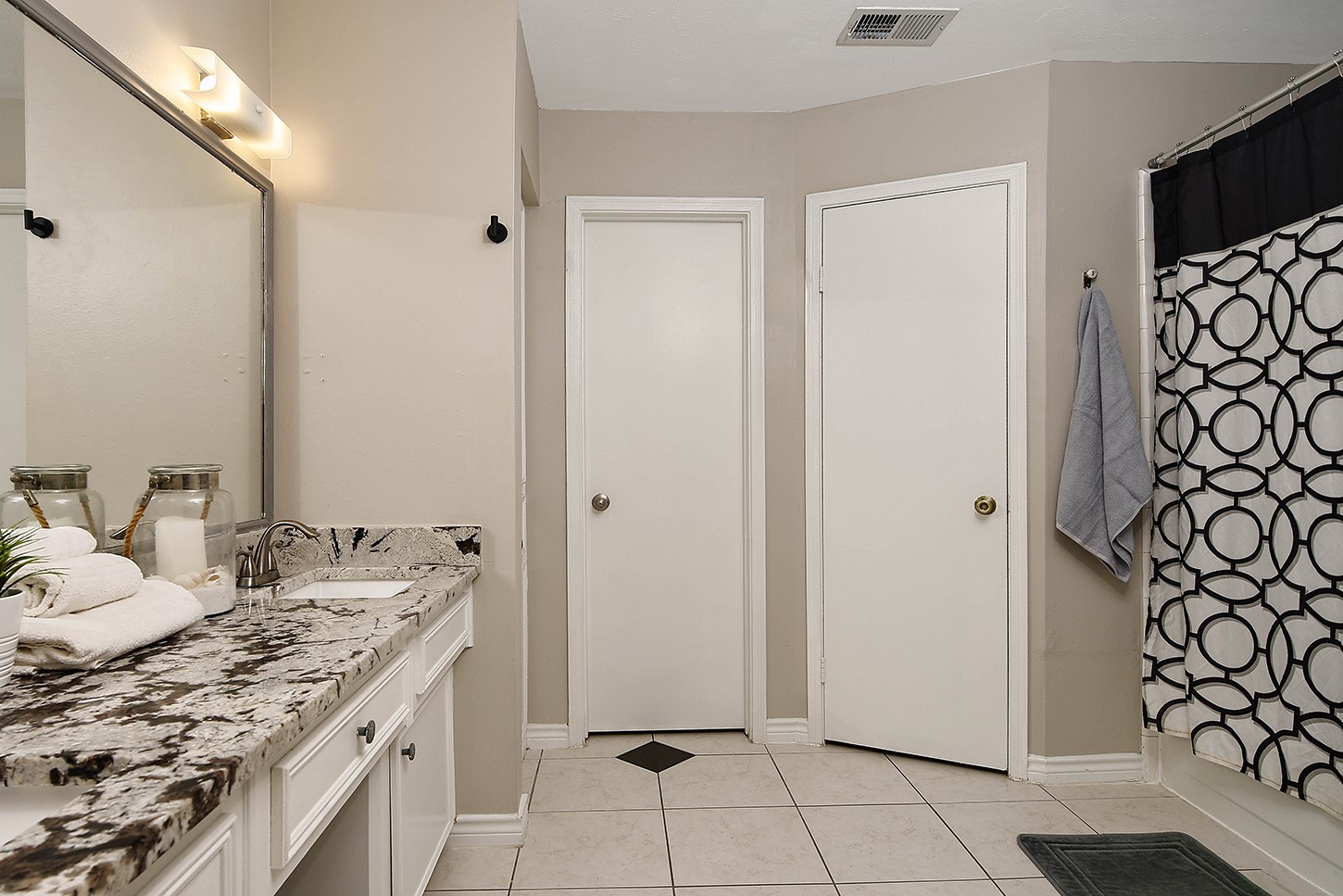 103 N Deerfoot Circle Property Photo 15