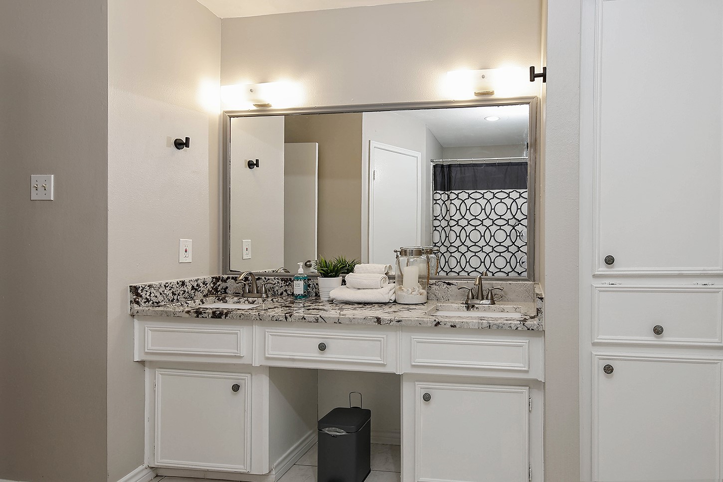 103 N Deerfoot Circle Property Photo 16