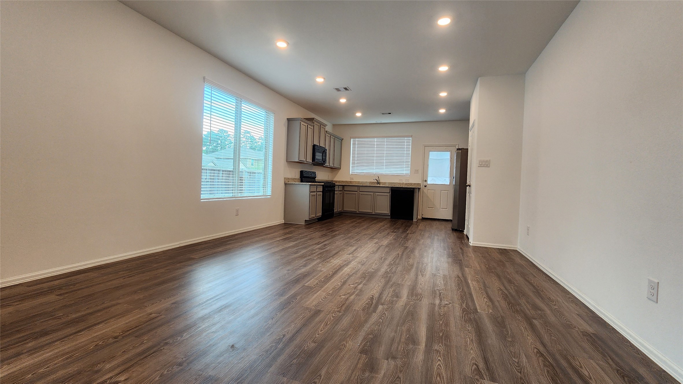 19174 Sangro Drive Property Photo 8