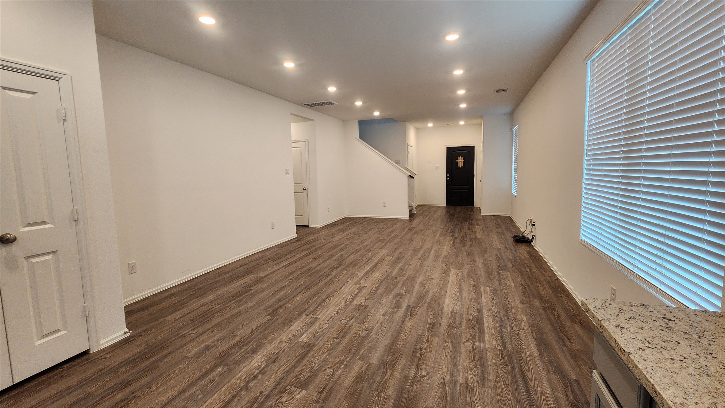19174 Sangro Drive Property Photo 10