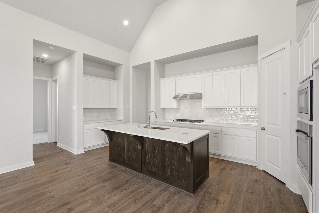 12222 Hudson Drive Property Photo 4