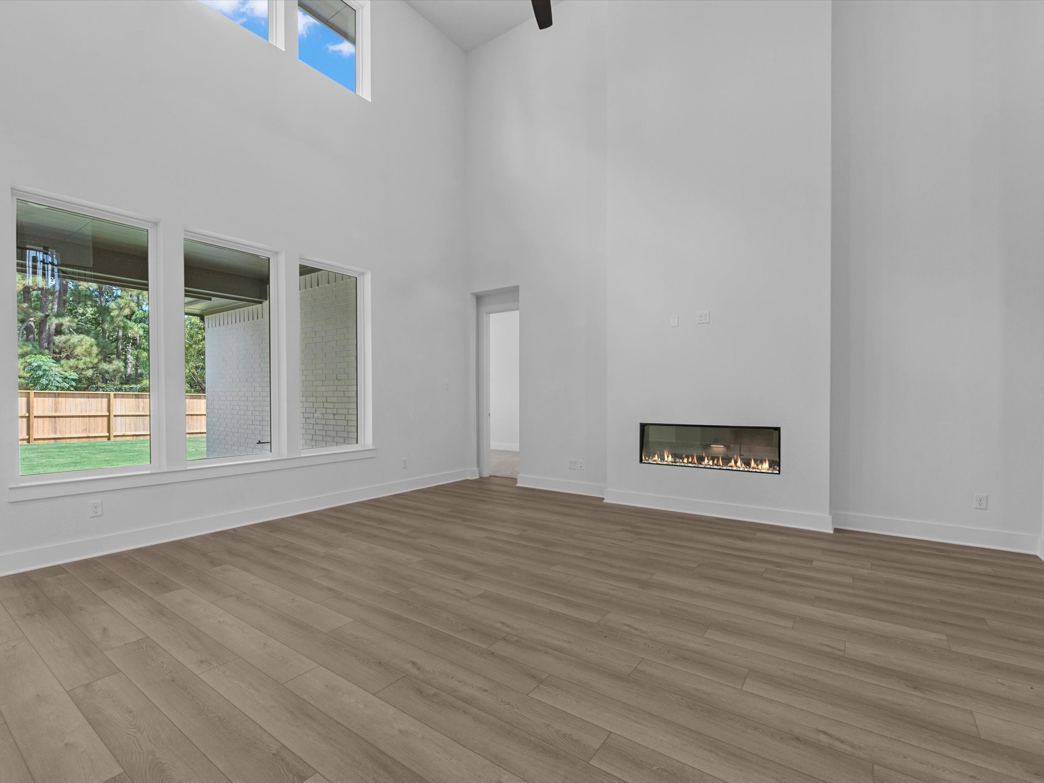 17530 Fogwood Creek Way Property Photo 8