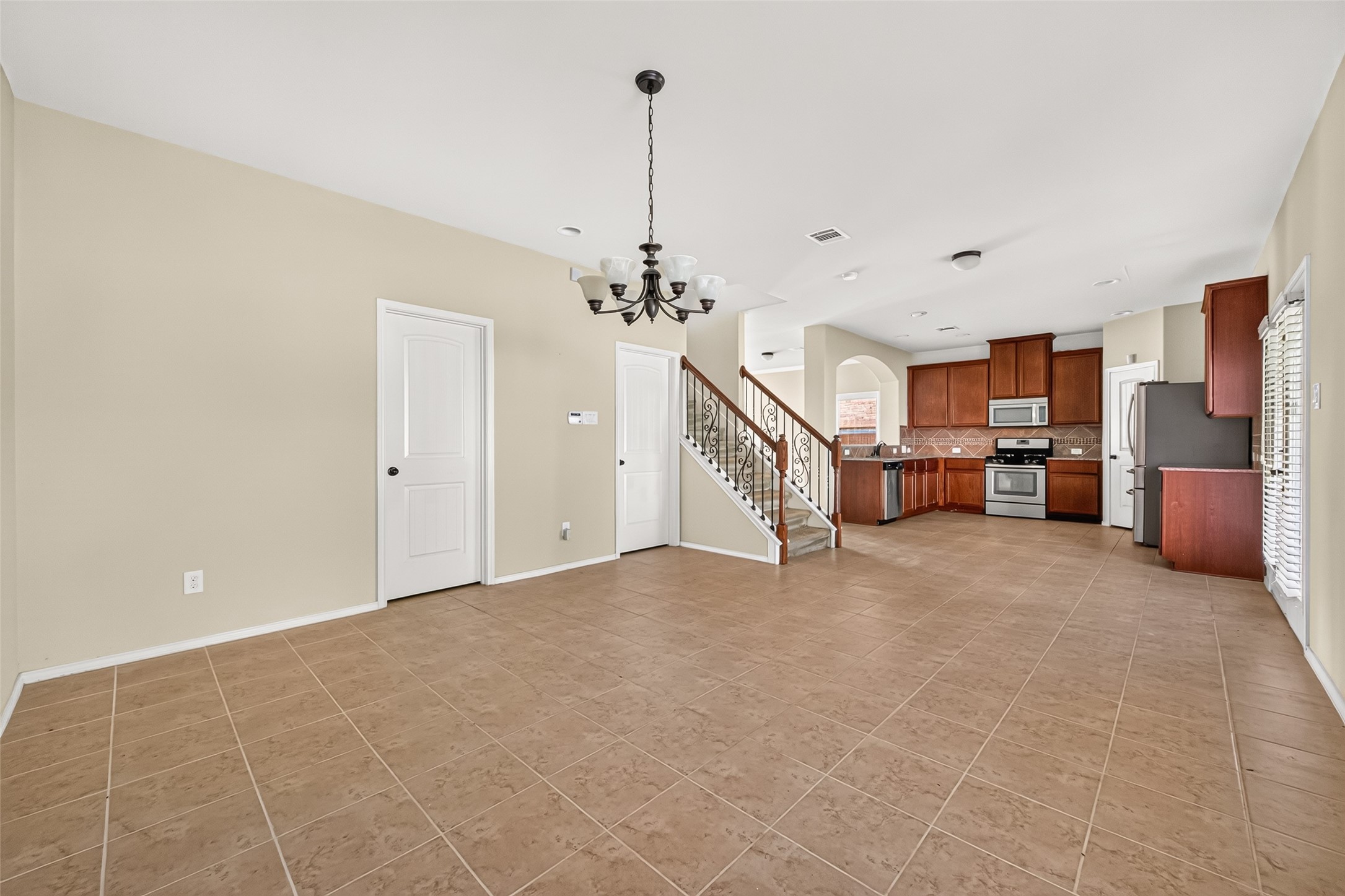 23527 Jasmine Terrace Drive Property Photo 14