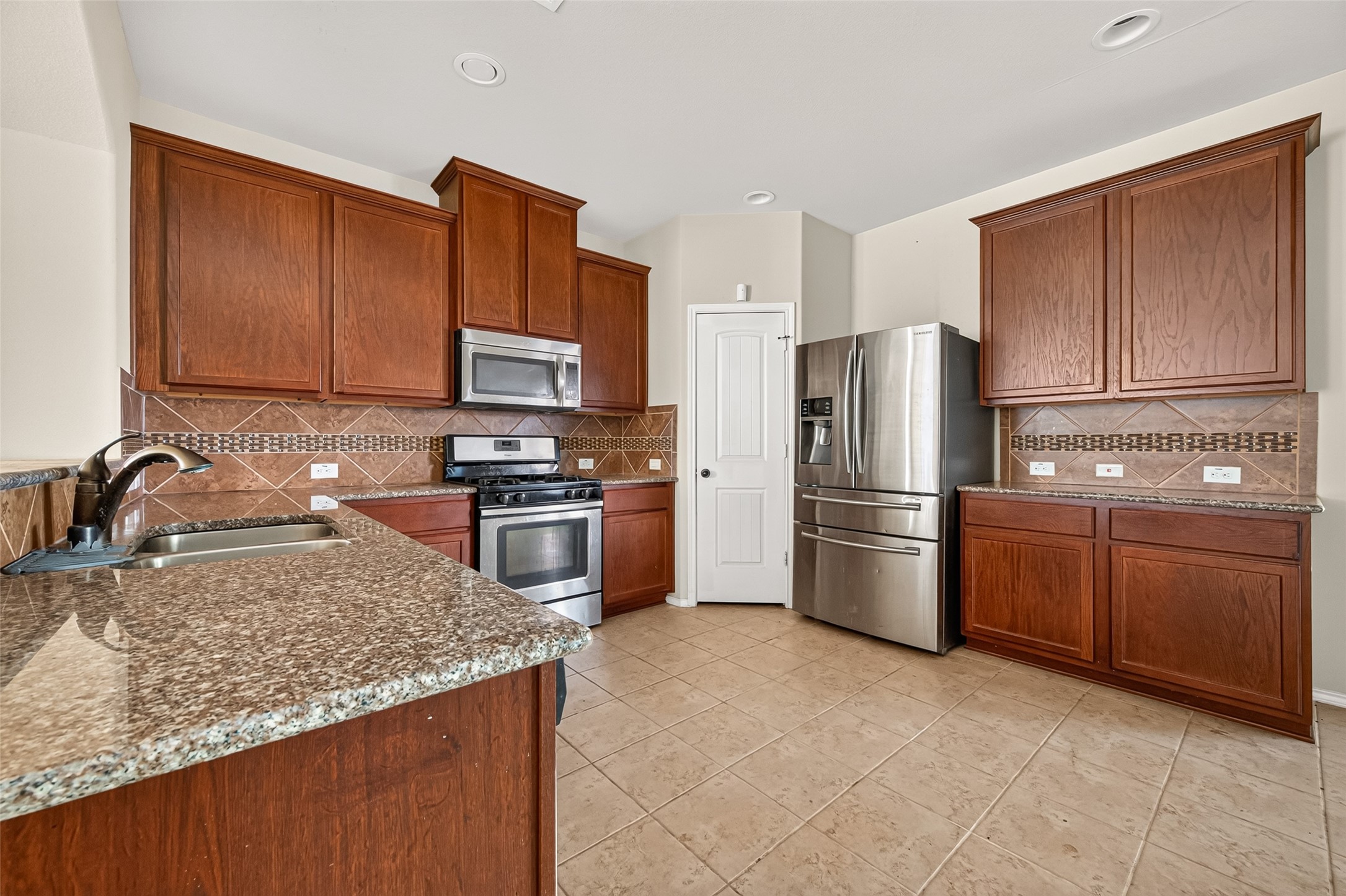 23527 Jasmine Terrace Drive Property Photo 16