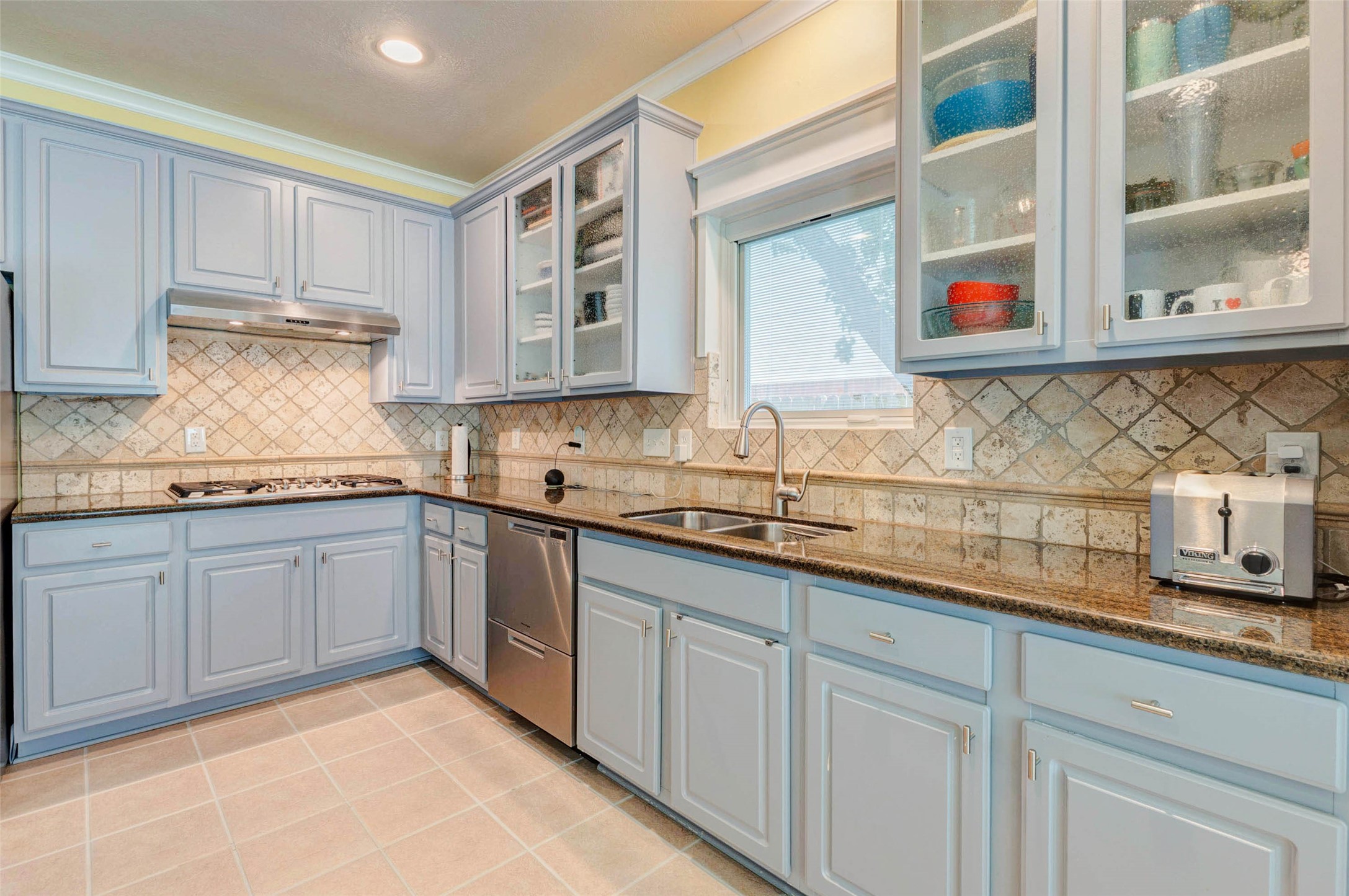 17311 Pikes Peek Court Property Photo 17