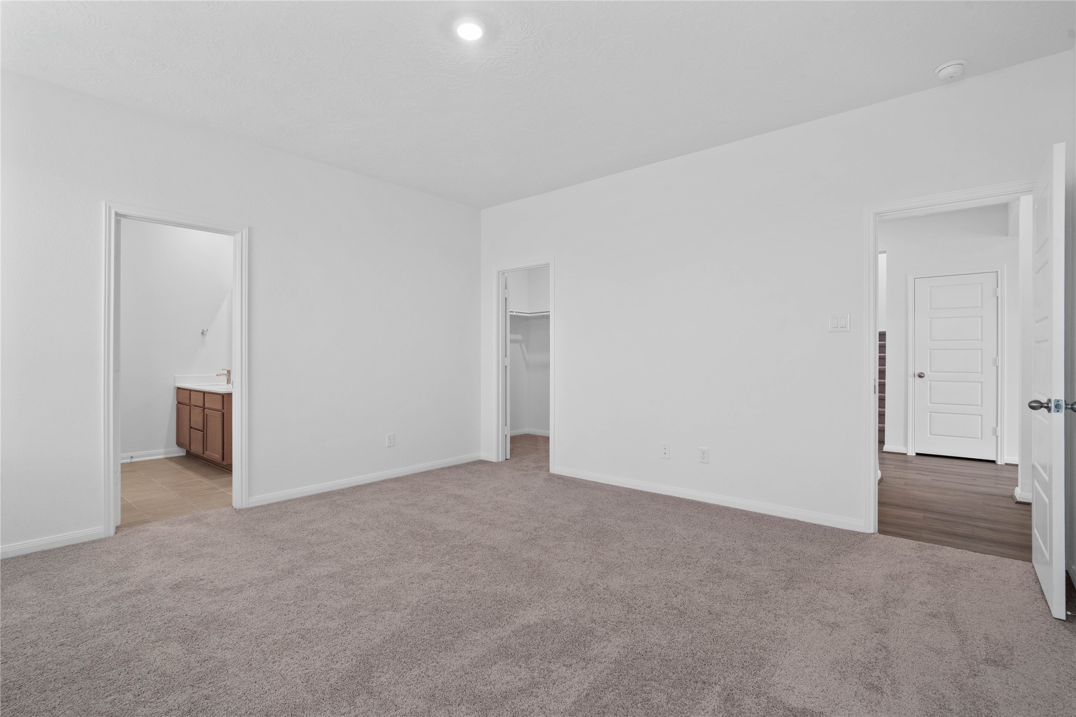 2511 Spruce Hill Road Property Photo 11