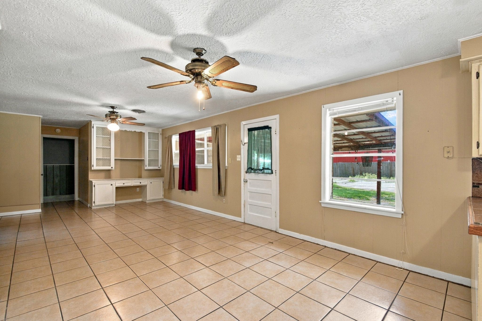 1305 Houston Street Property Photo 19