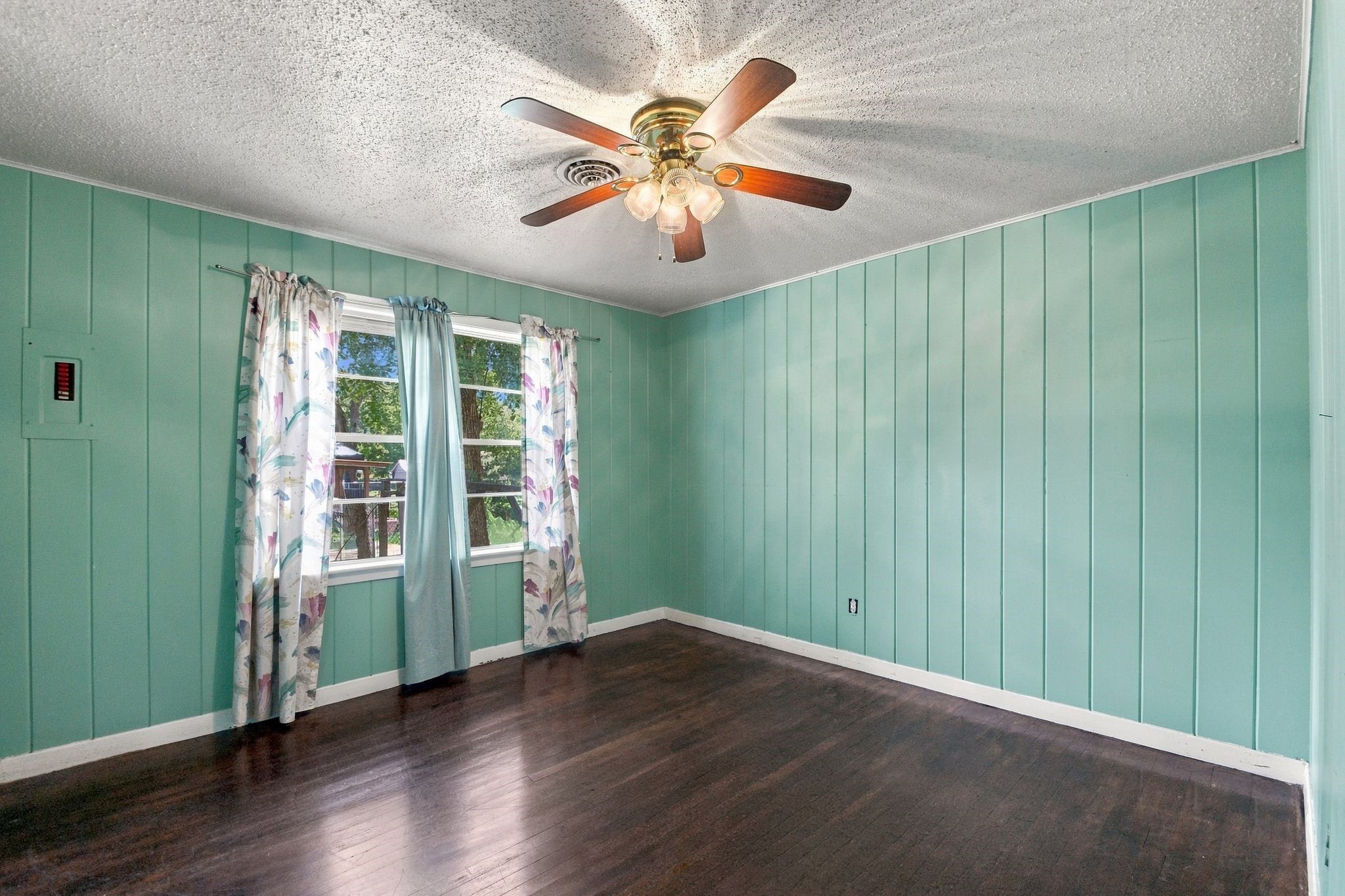 1305 Houston Street Property Photo 29