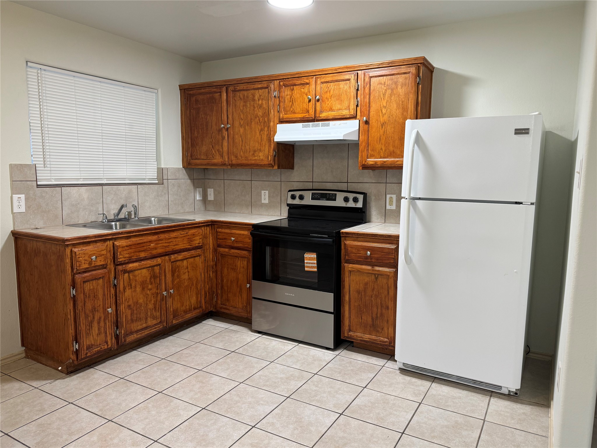 5515 Rio Ramos Street Property Photo 2