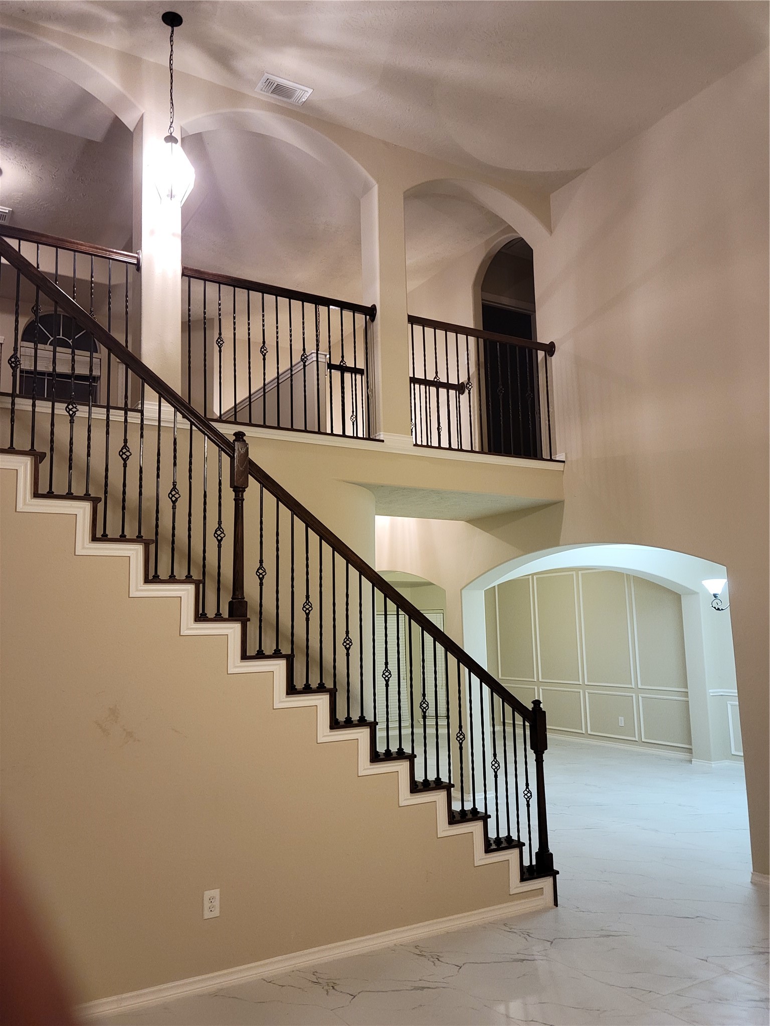 11134 Sheldon Bend Drive Property Photo 6