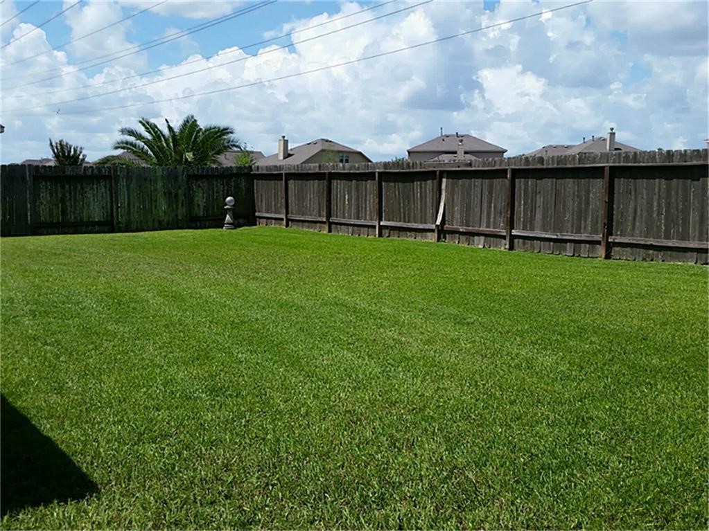 11134 Sheldon Bend Drive Property Photo 28