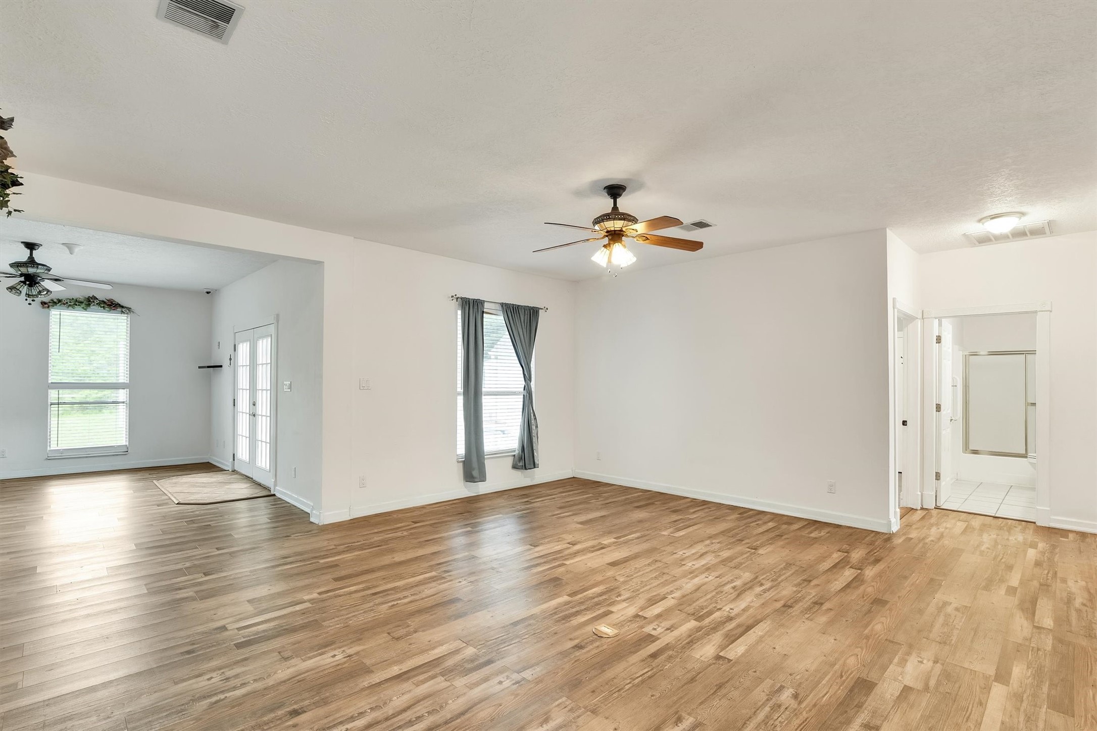 22210 Timber Ridge Drive Property Photo 9