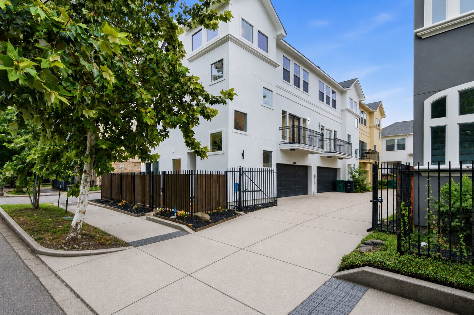 1610 Holman Street Property Photo 3