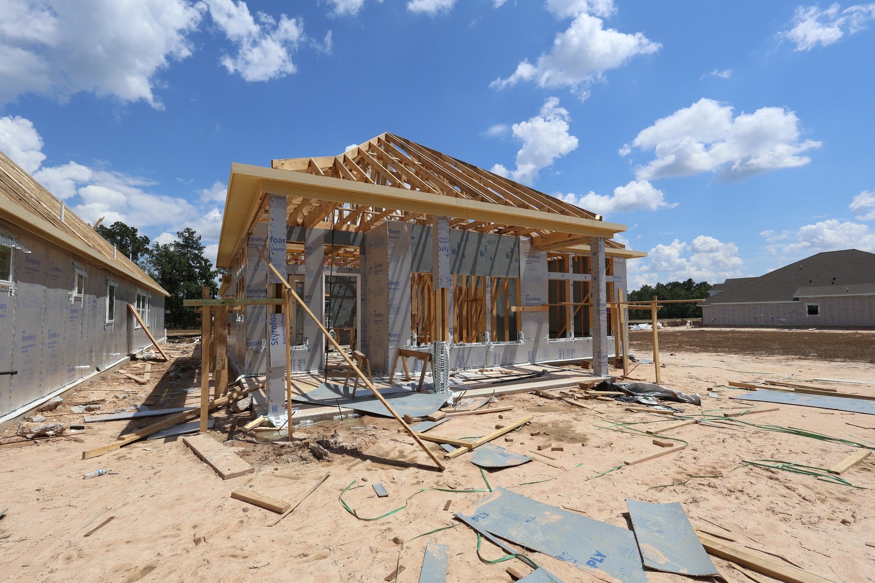 21932 Rolling Greens Road Property Photo 13