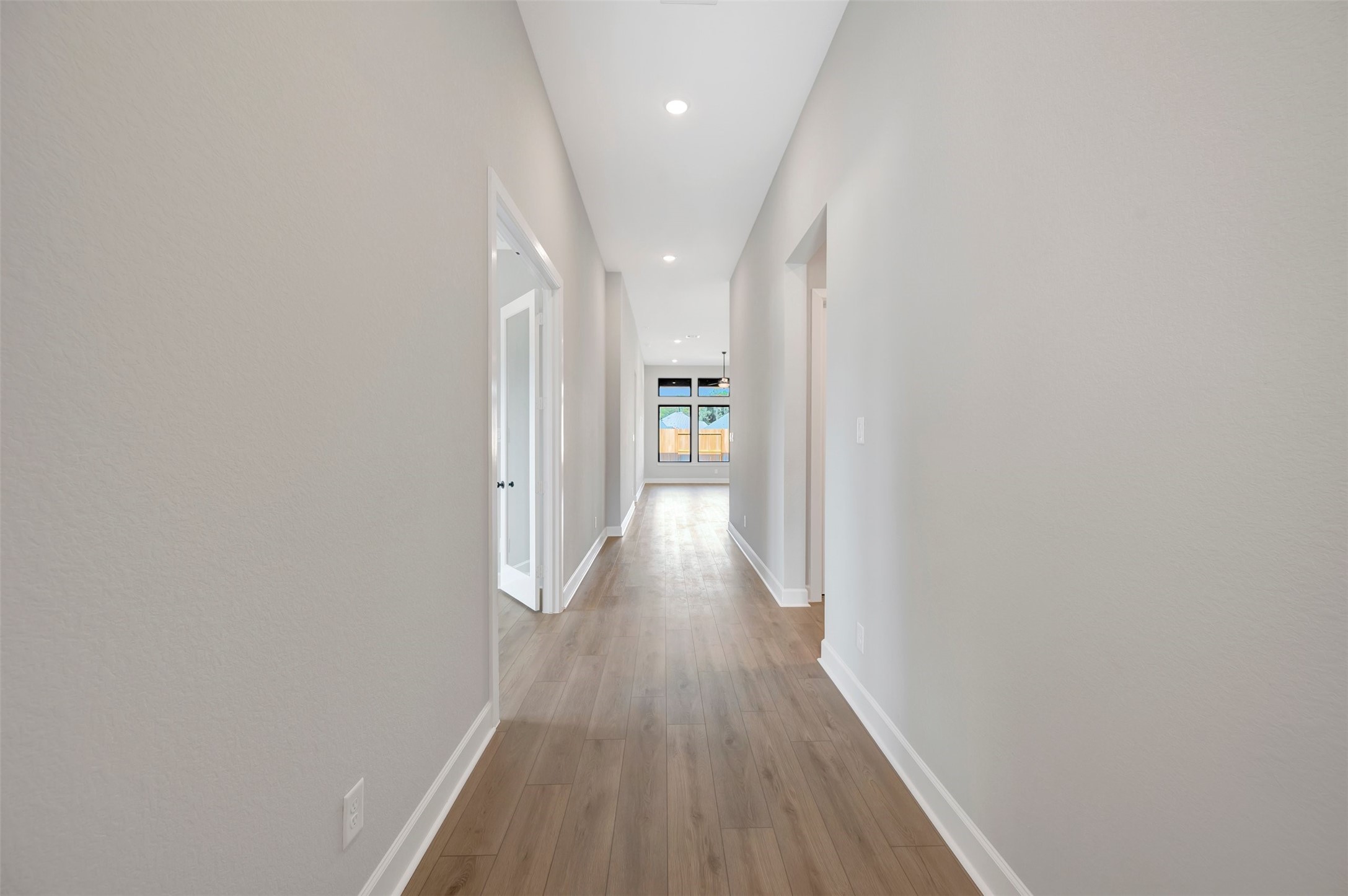 21932 Rolling Greens Road Property Photo 16