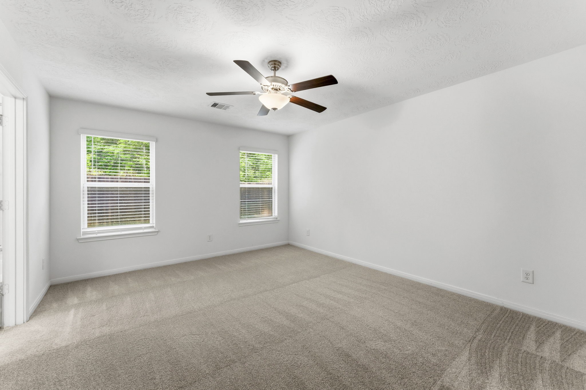 9530 Louis Phillip Street Property Photo 21