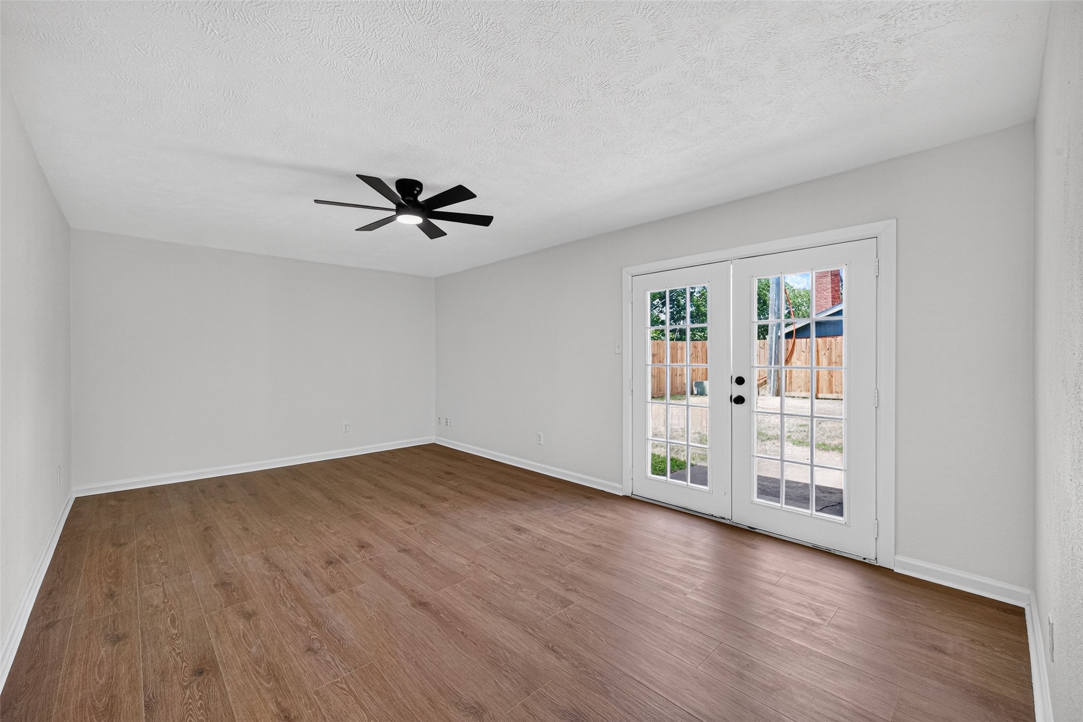 10102 Old Towne Lane Property Photo 10