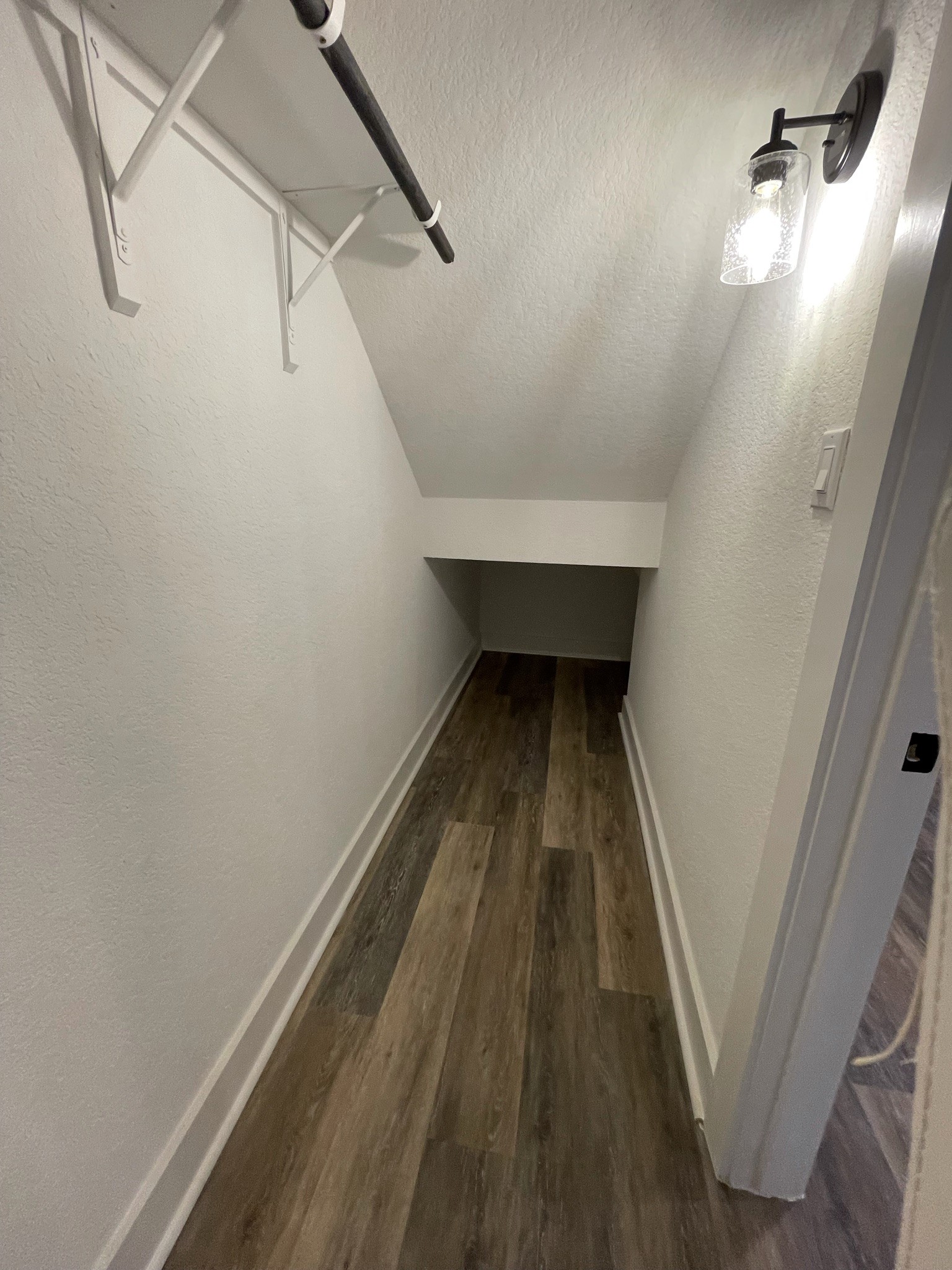 18607 Courteous Way Property Photo 34