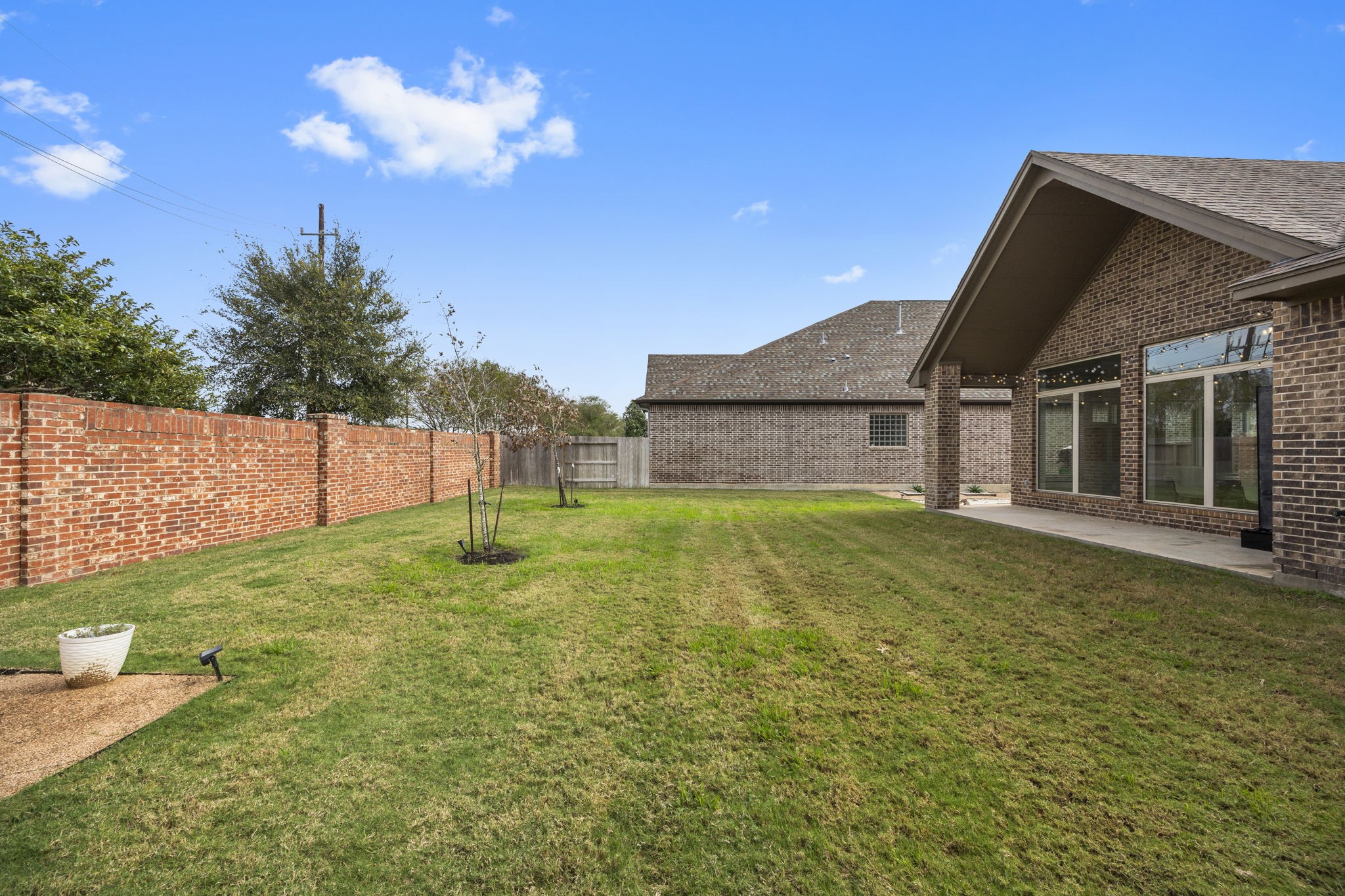 2215 Rose Manor Court Property Photo 28