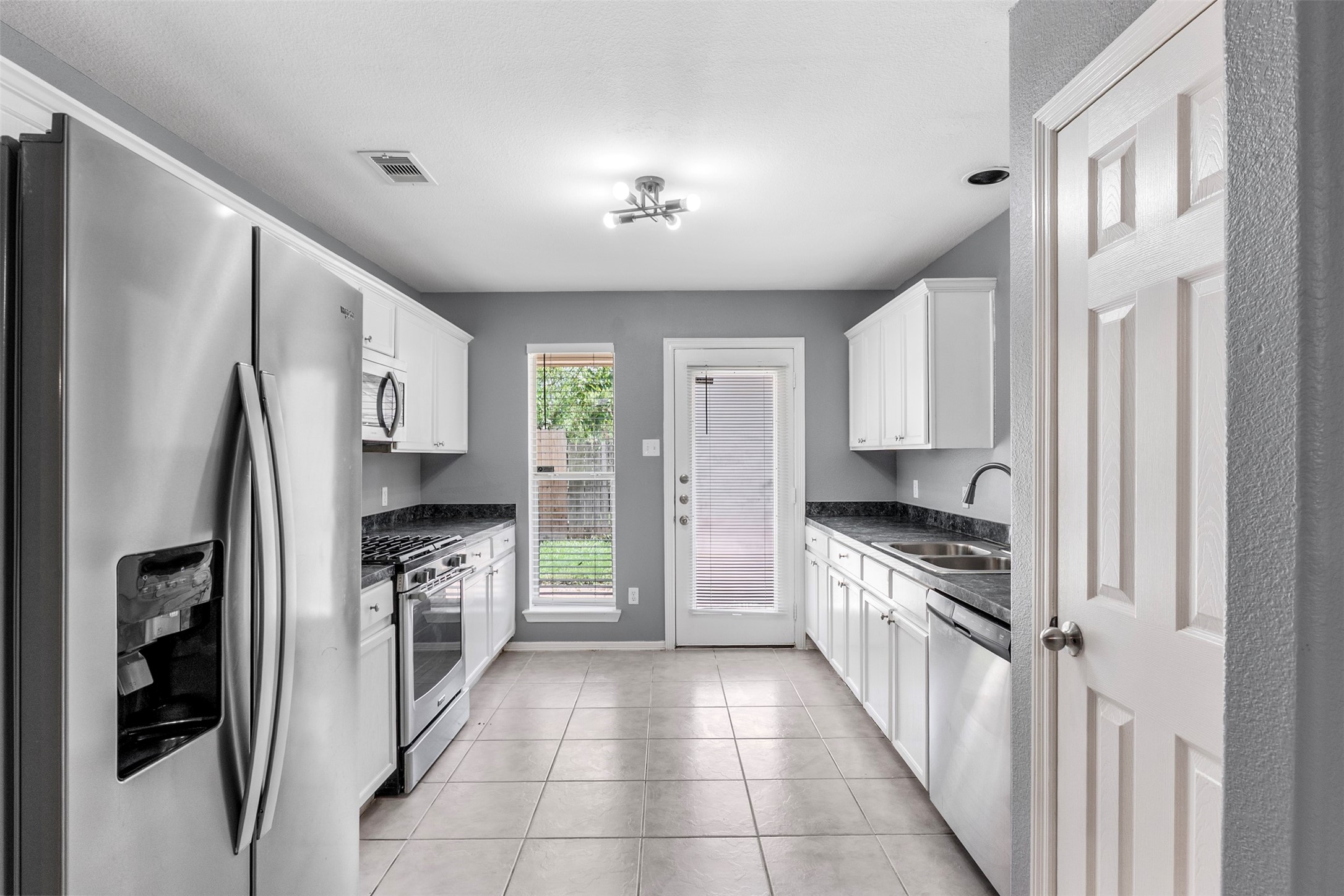 1815 Sherwood Forest Circle Property Photo 10