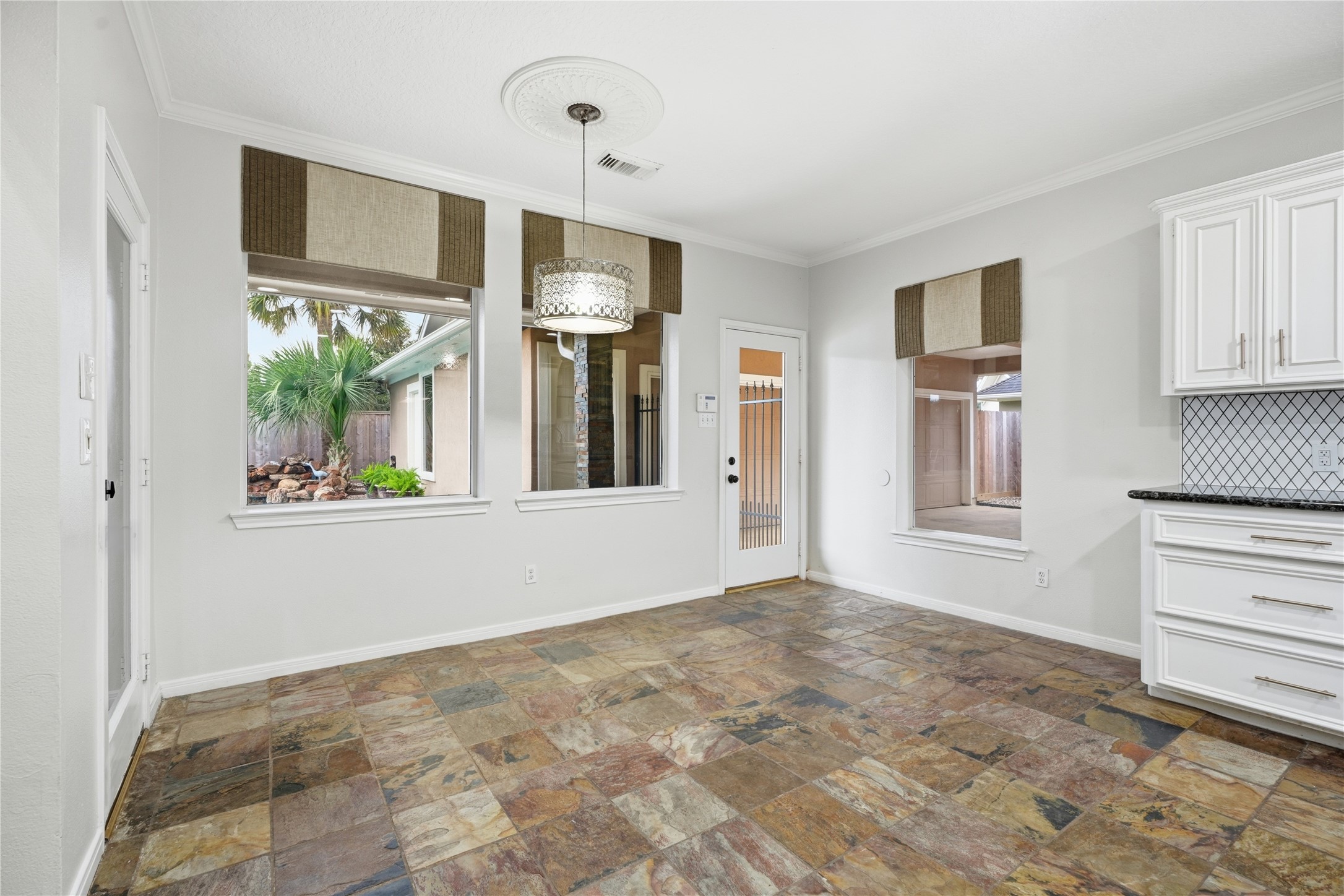 4815 Bayfair Street Property Photo 14